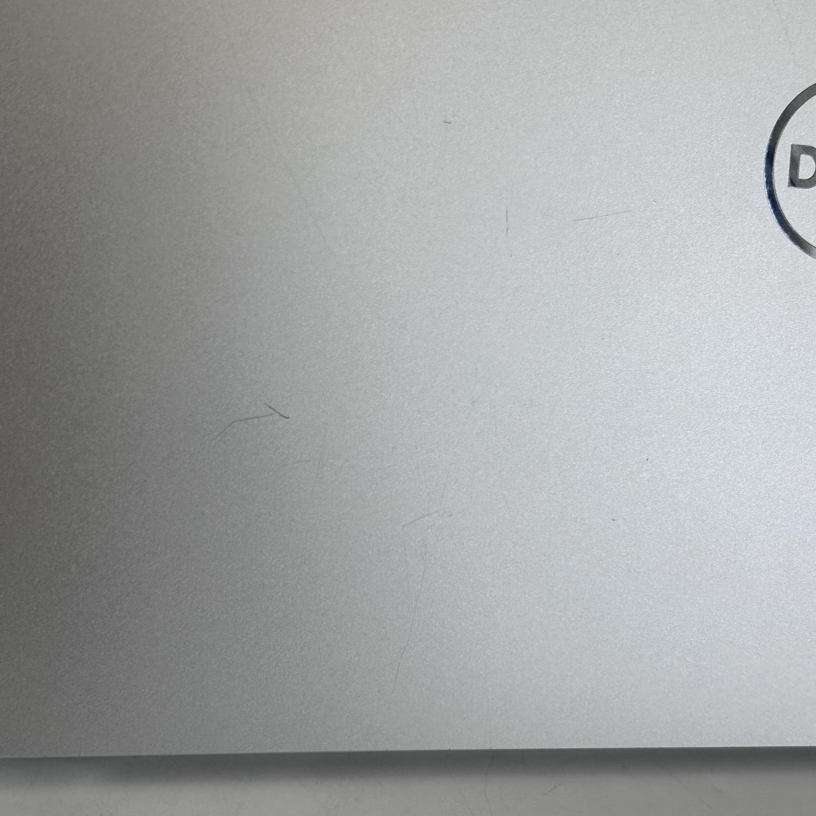 Dell XPS 17 9700 Silver UHD+ TOUCH i9-10885H 2.40GHz 64GB 2TB SSD RTX 2060 Max-Q