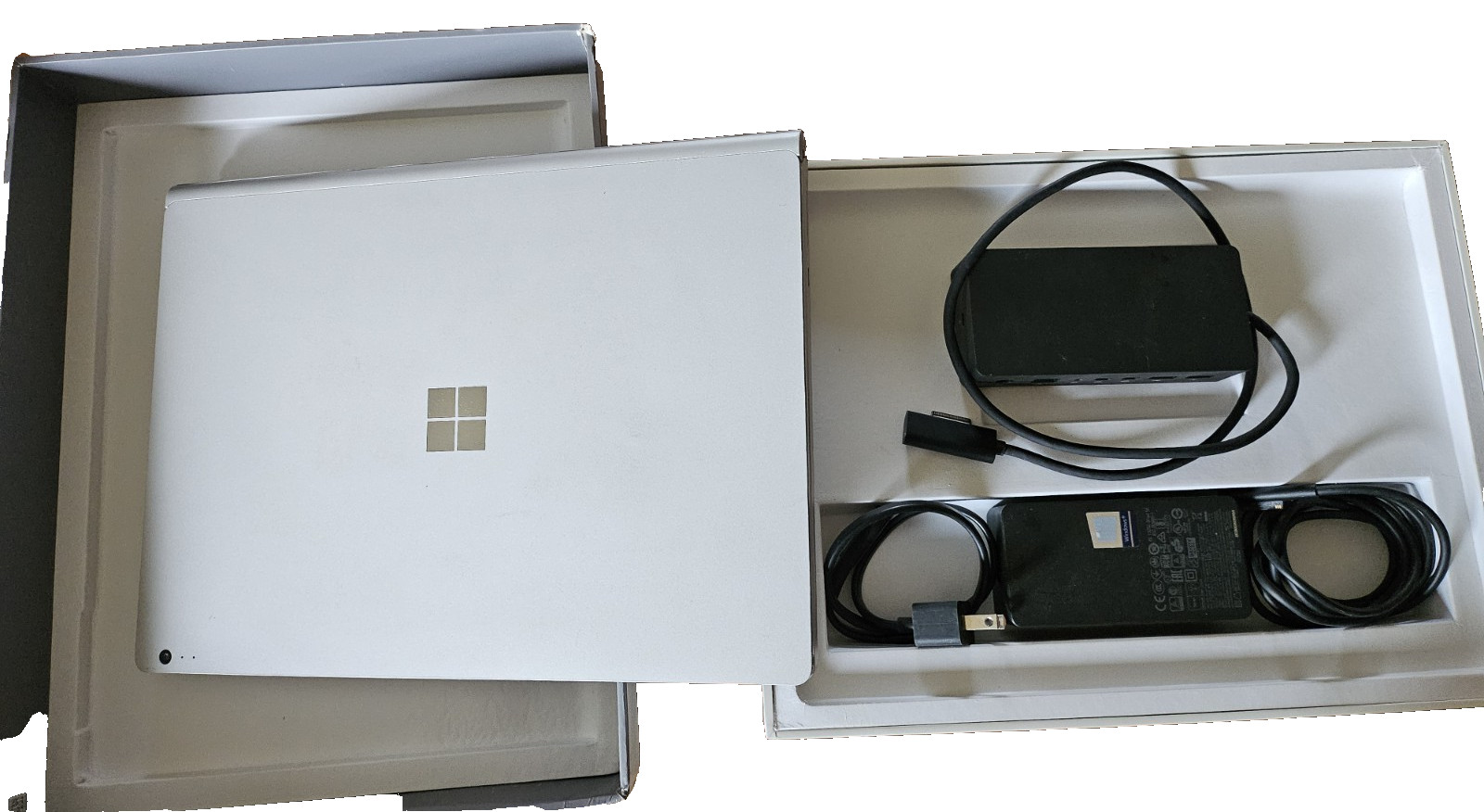 Microsoft Surface Book 2 13.5″ i7-8650U 1.9GHz 16GB RAM 512GB SSD GTX 1050