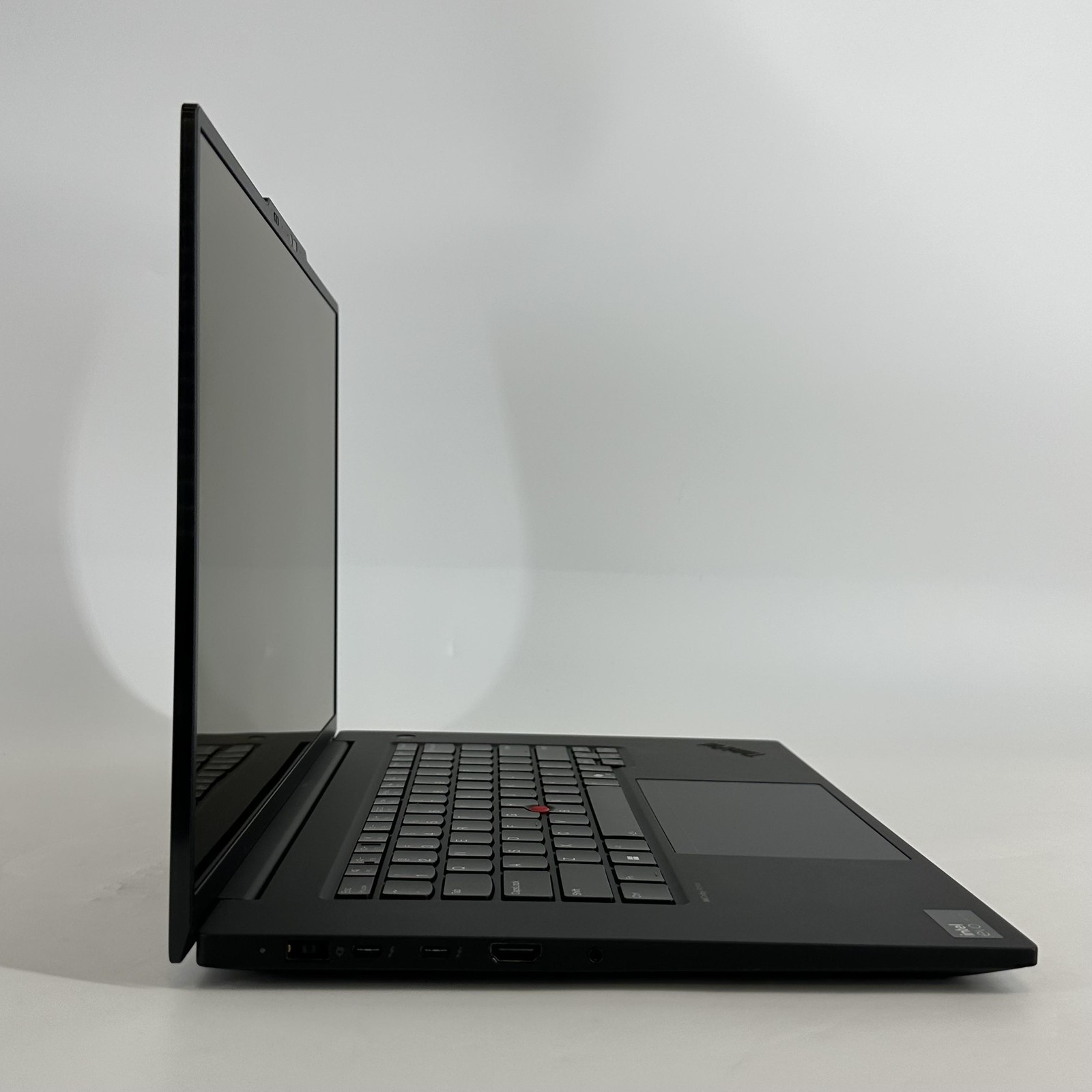 Lenovo ThinkPad P1 Gen 7 16 UHD+ TOUCH 1.4GHz Ultra 7 155H 32GB 1TB RTX 1000 Ada