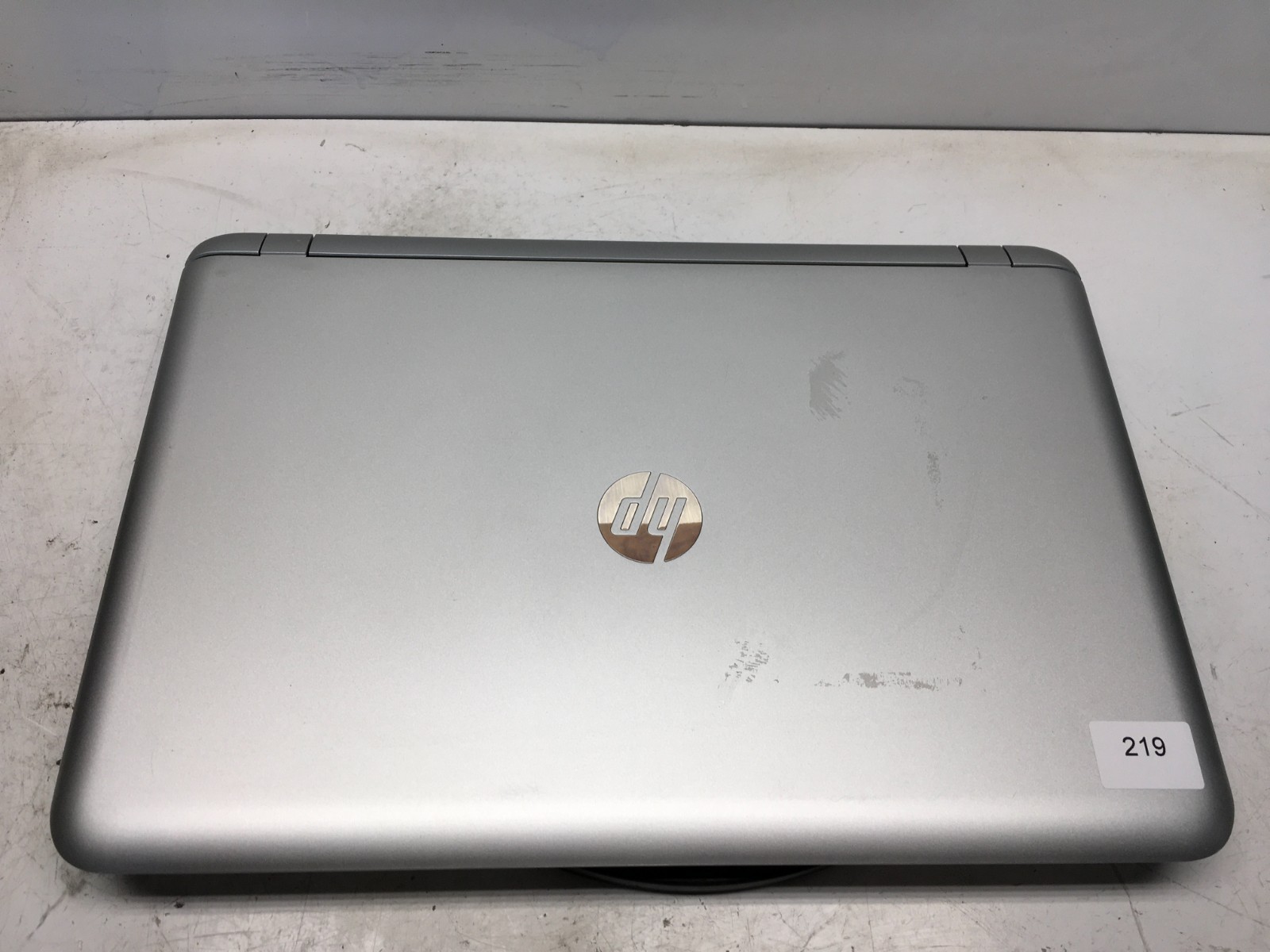HP Pavilion 17T-G100 Intel i5-6200U 2.3GHz 8 GB NO HDD/Battery