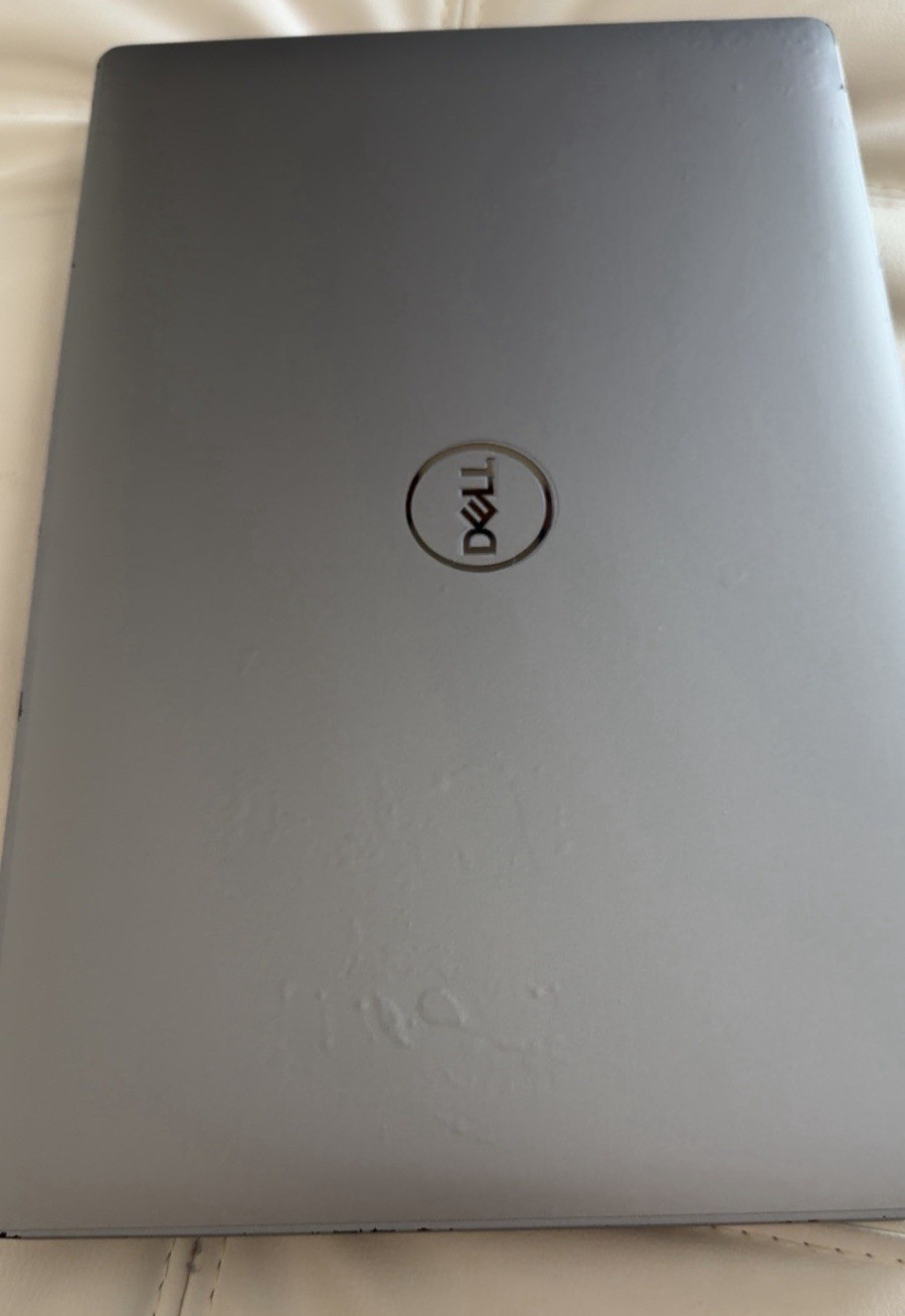 Dell Latitude 5510 15.6″ Laptop Core i7 10th Gen 24GB RAM 256GB SSD Win 11 Pro