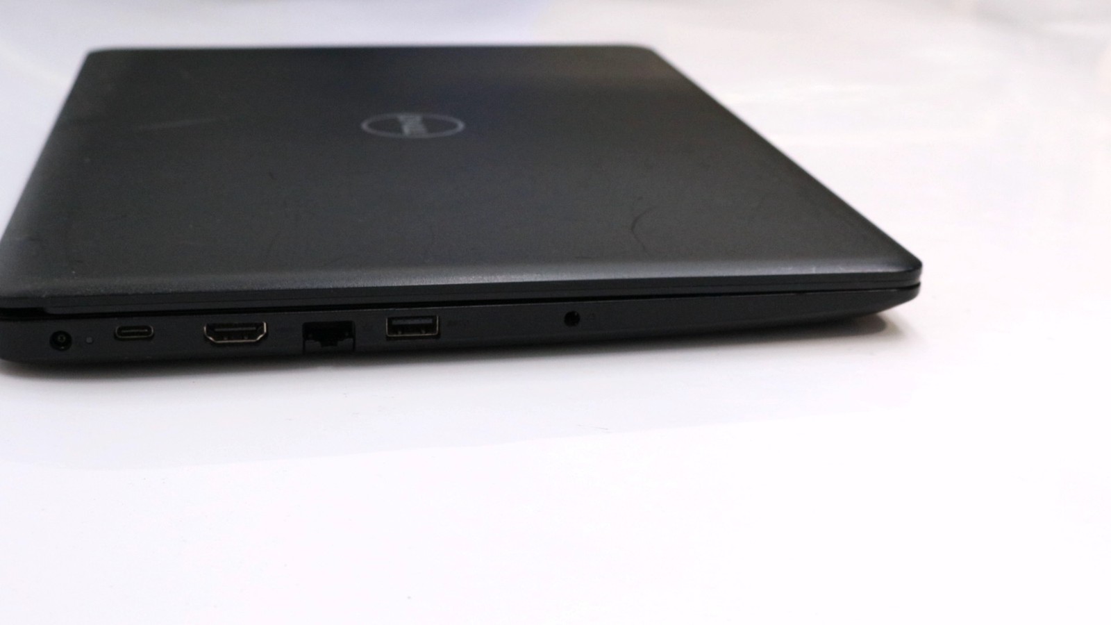 Dell Latitude 3490 14″ i5-7200u 8GB 128GB – Fair READ DESC