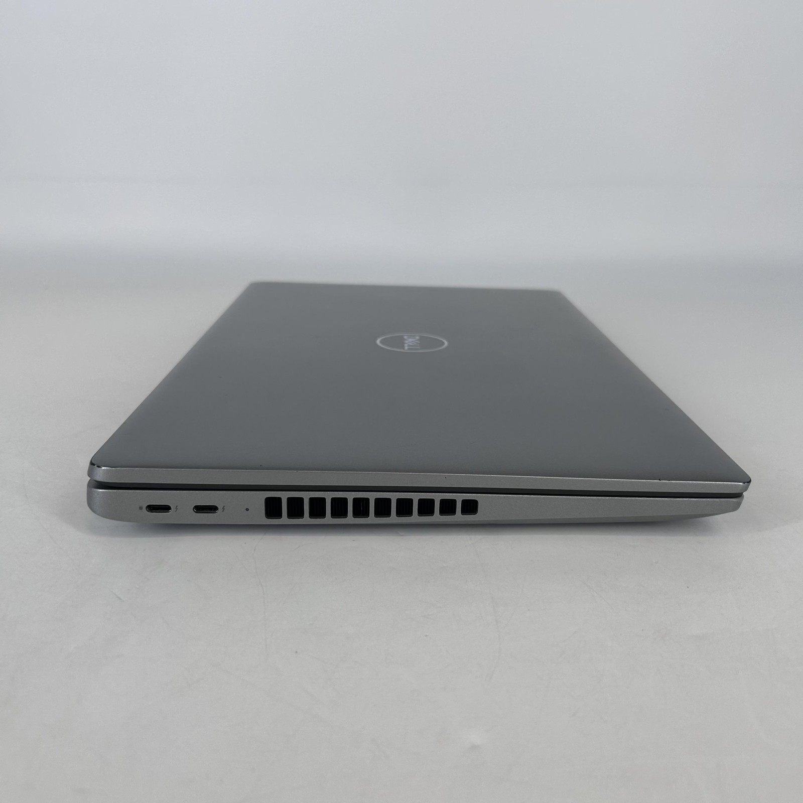 Dell Precision 3590 15 FHD 1.4 GHz Ultra 7 155H 32GB 1TB SSD NVIDIA RTX 500 Ada