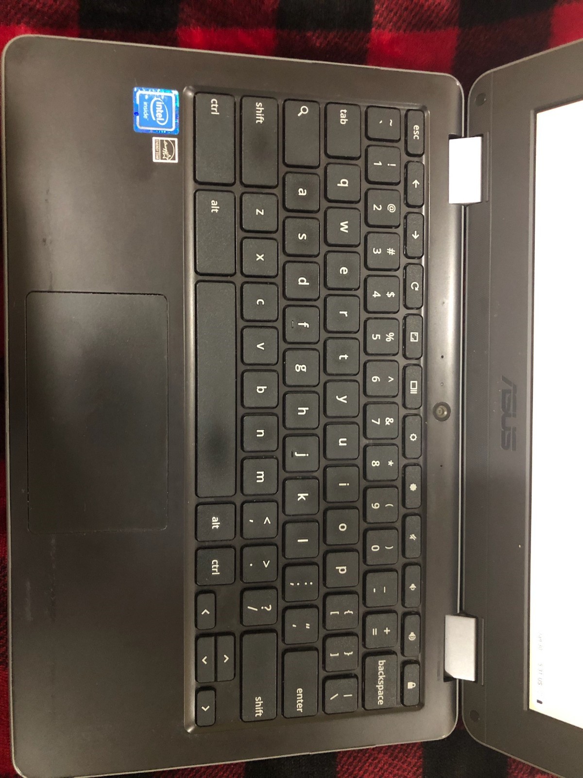 Starter CB Laptop 4GB Includes: Logitech wireless mouse & 6ft charging cord