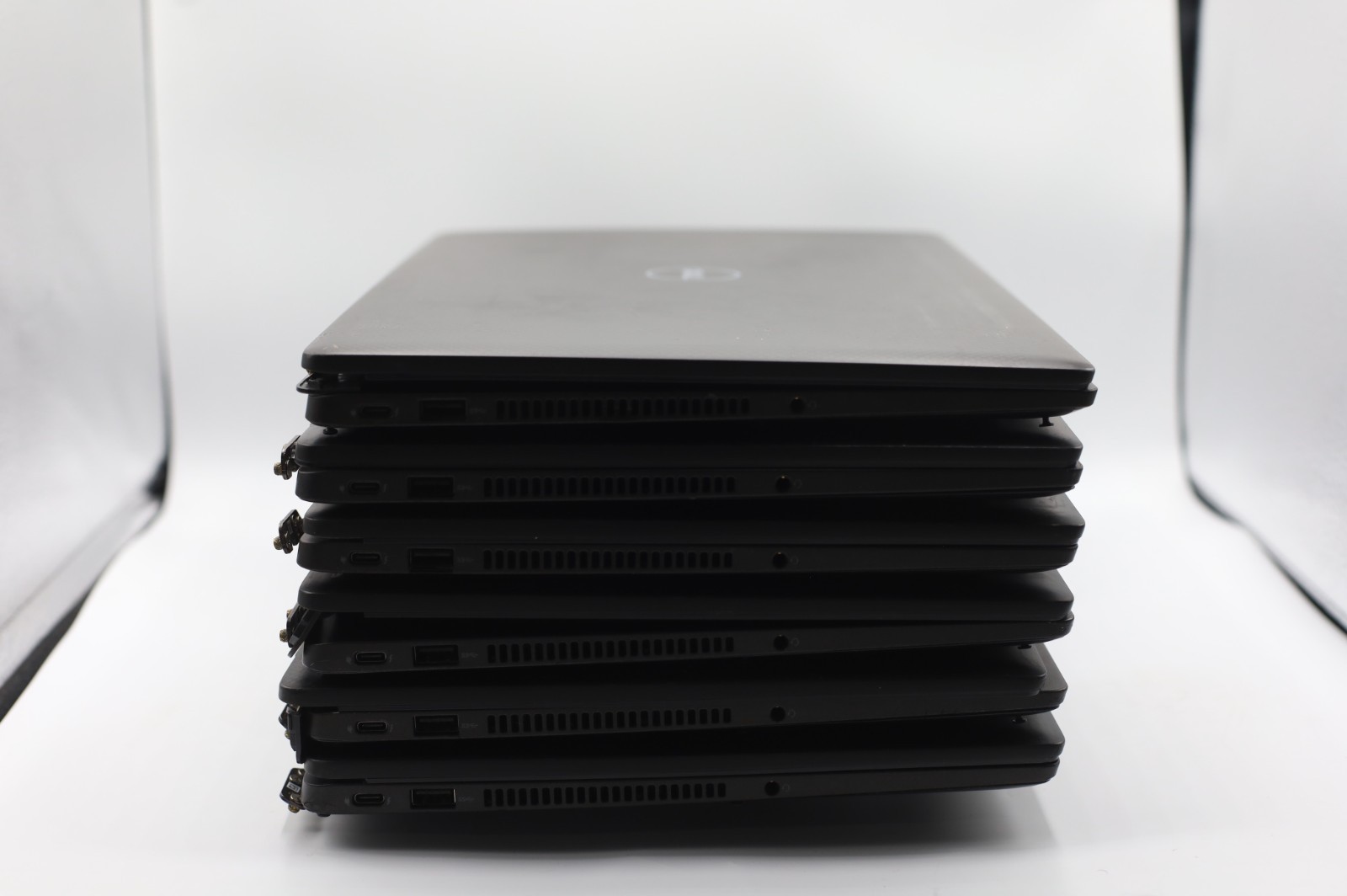 Lot of 6 Dell Latitude 7520 Laptops, i7-1165G7, No RAM, HDD, or OS, Grade F, D1