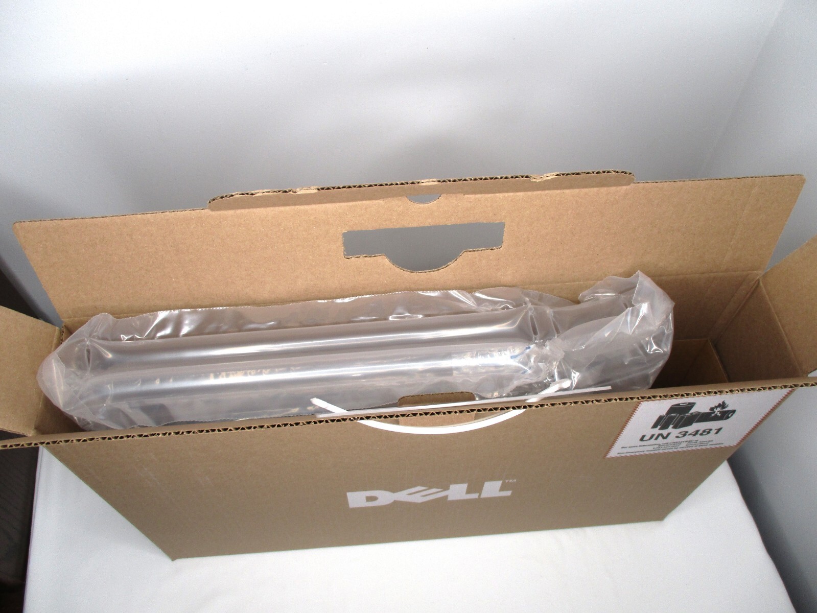 Dell Latitude 7455 Laptop 14″ QHD+ TouchScreen Snapdragon X Elite 32GB RAM 512GB