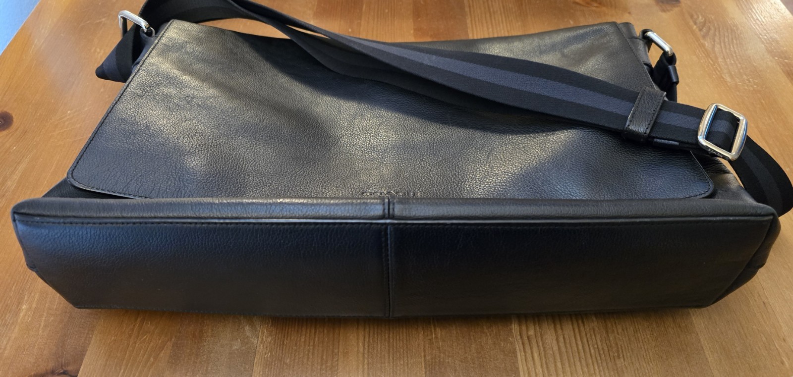 Dell XPS 13 Plus 9320 i7-1360P, 32GB RAM, 1TB SSD, 3.5K OLED Touch & COACH BAG!