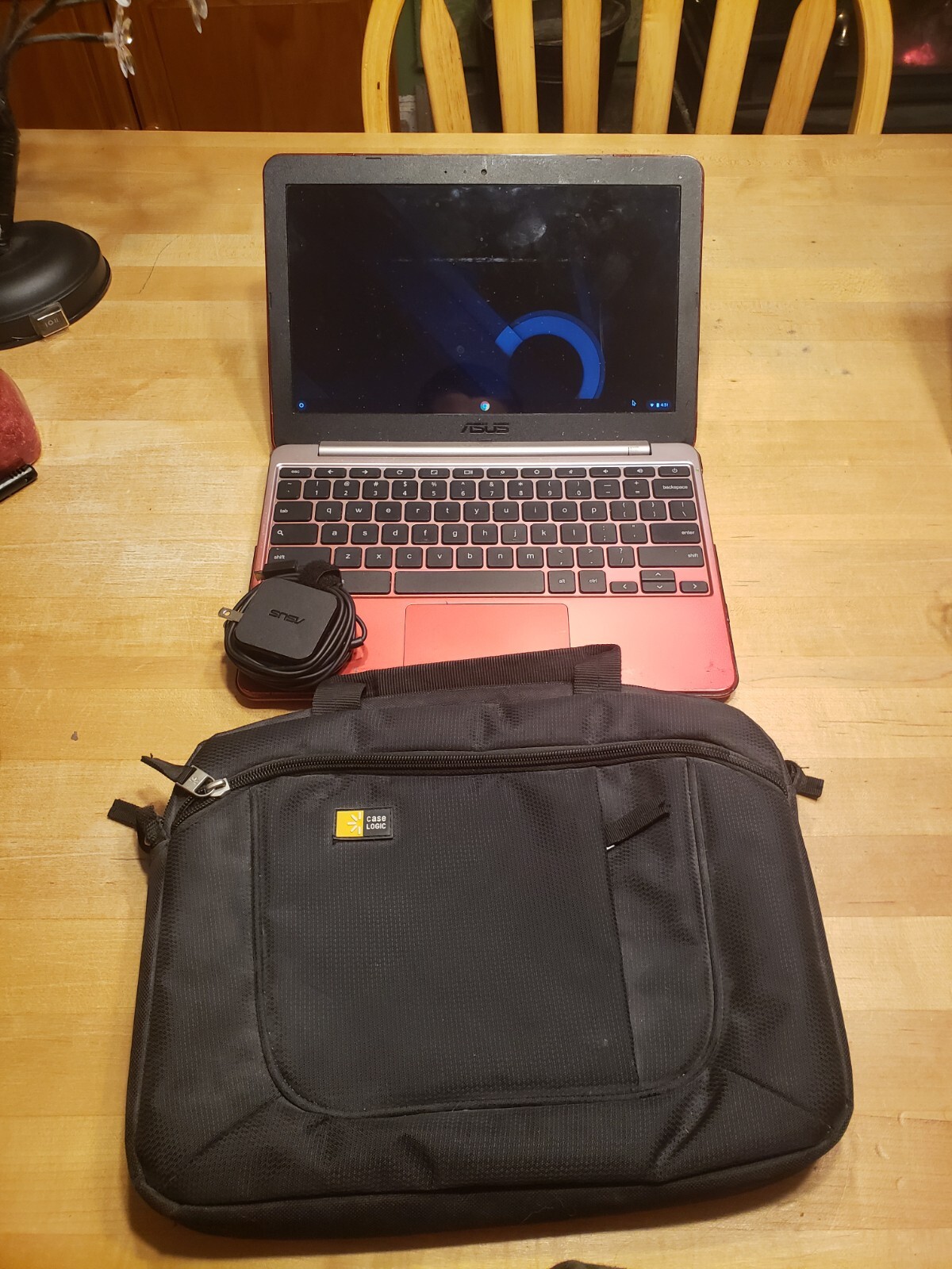 ASUS C201P Chromebook – Includes Factory Charger And Additional Case