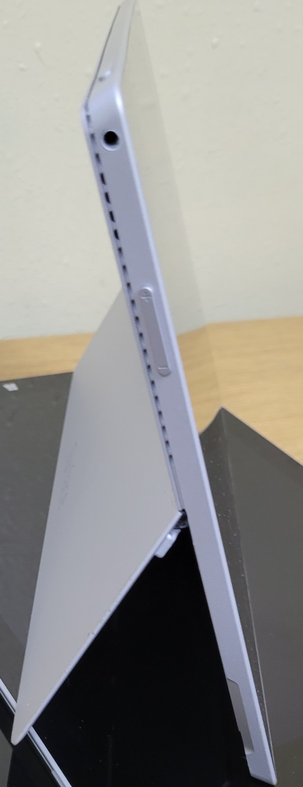 (Lot of 2)Surface Pro 3 i5/i7-4th Gen 1.7/1.900GHz 4/8GB 128/256SSD No OS