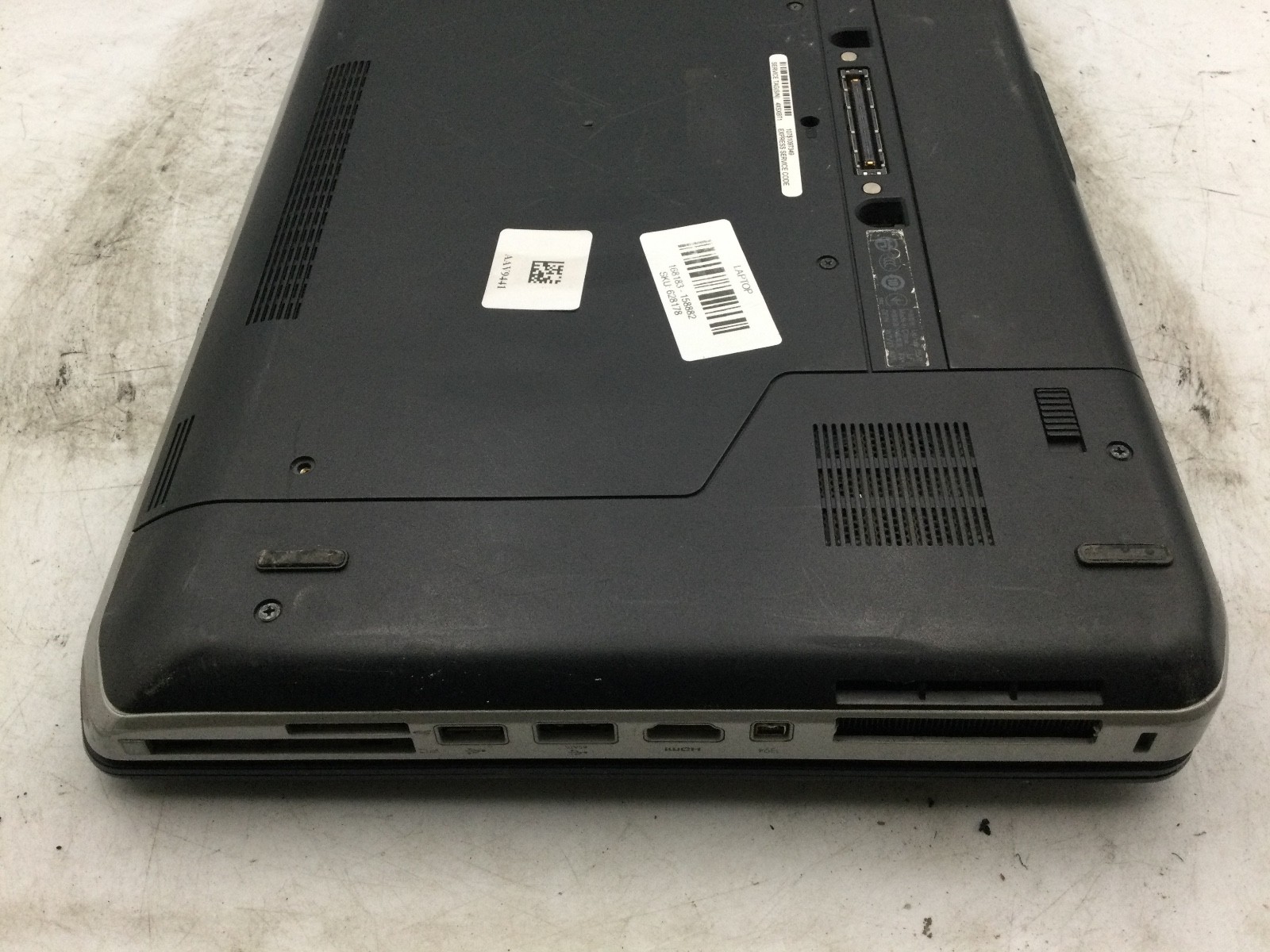 DELL LATITUDE E5520 – FOR PARTS – INTEL I5 – 4GB RAM – READ DESCRIPTION – BB