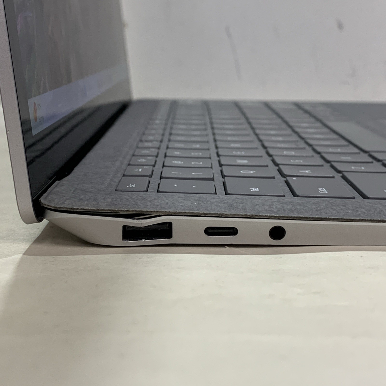 Microsoft Surface Laptop 4 i5-1145G7 8GB RAM 256GB SSD Win11 Pro | READ DESC