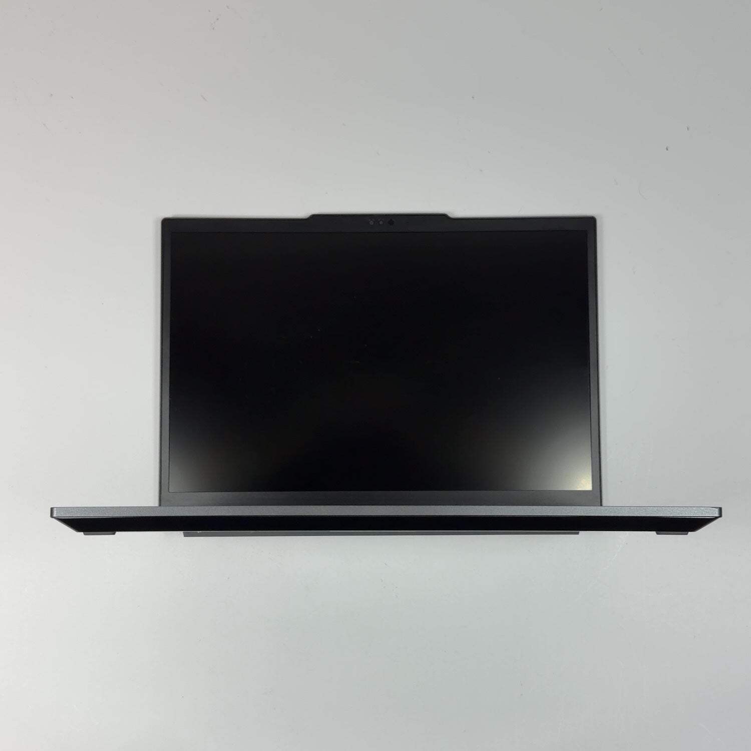 Lenovo ThinkPad X13 Gen 4 13.3″ Ryzen 7 Pro 7840U 3.3GHz 16GB RAM 512GB SSD