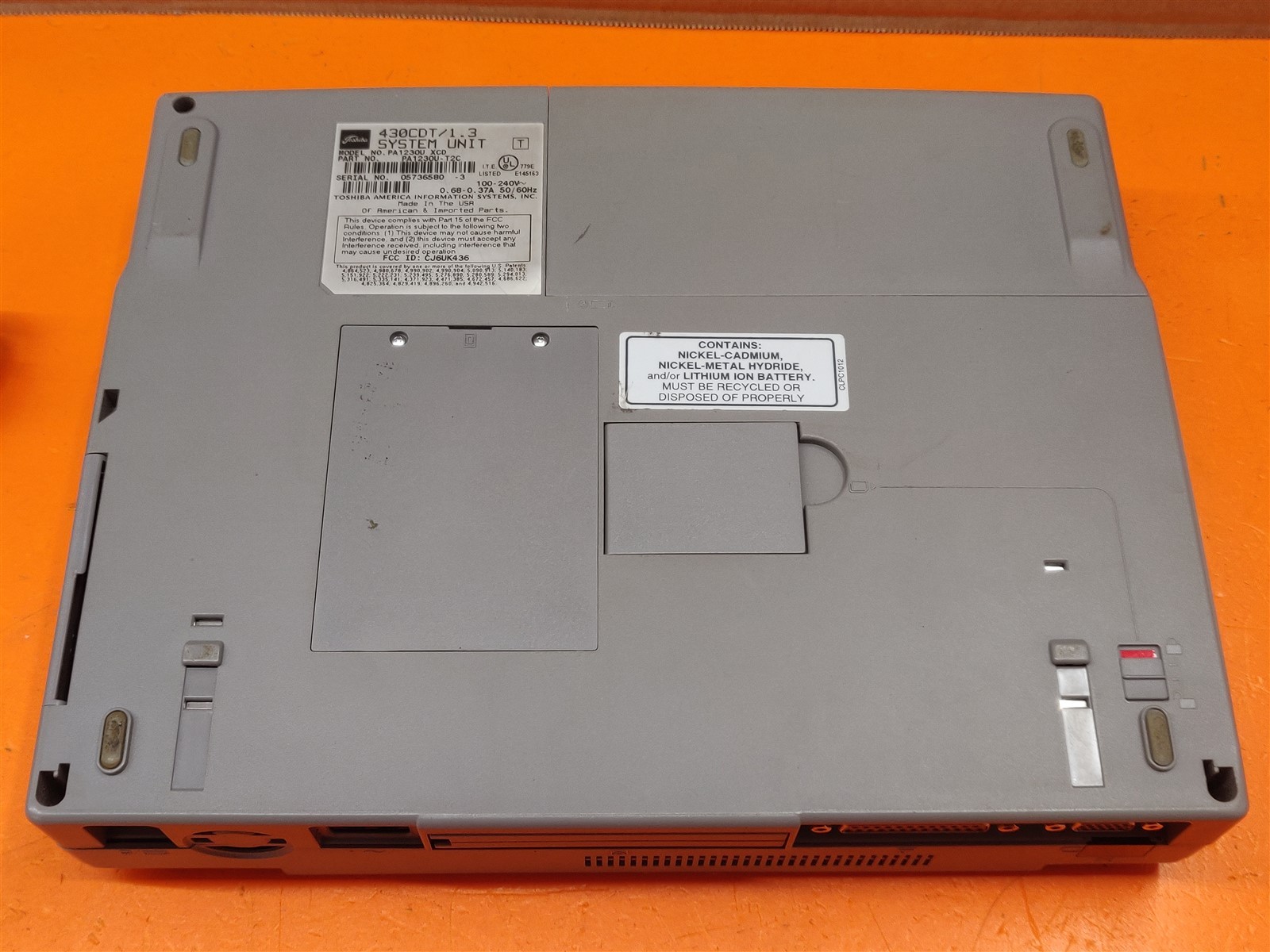 ⭐️⭐️⭐️⭐️⭐️ **DEFECTIVE** Toshiba Satellite Pro 430CDT Vintage Laptop