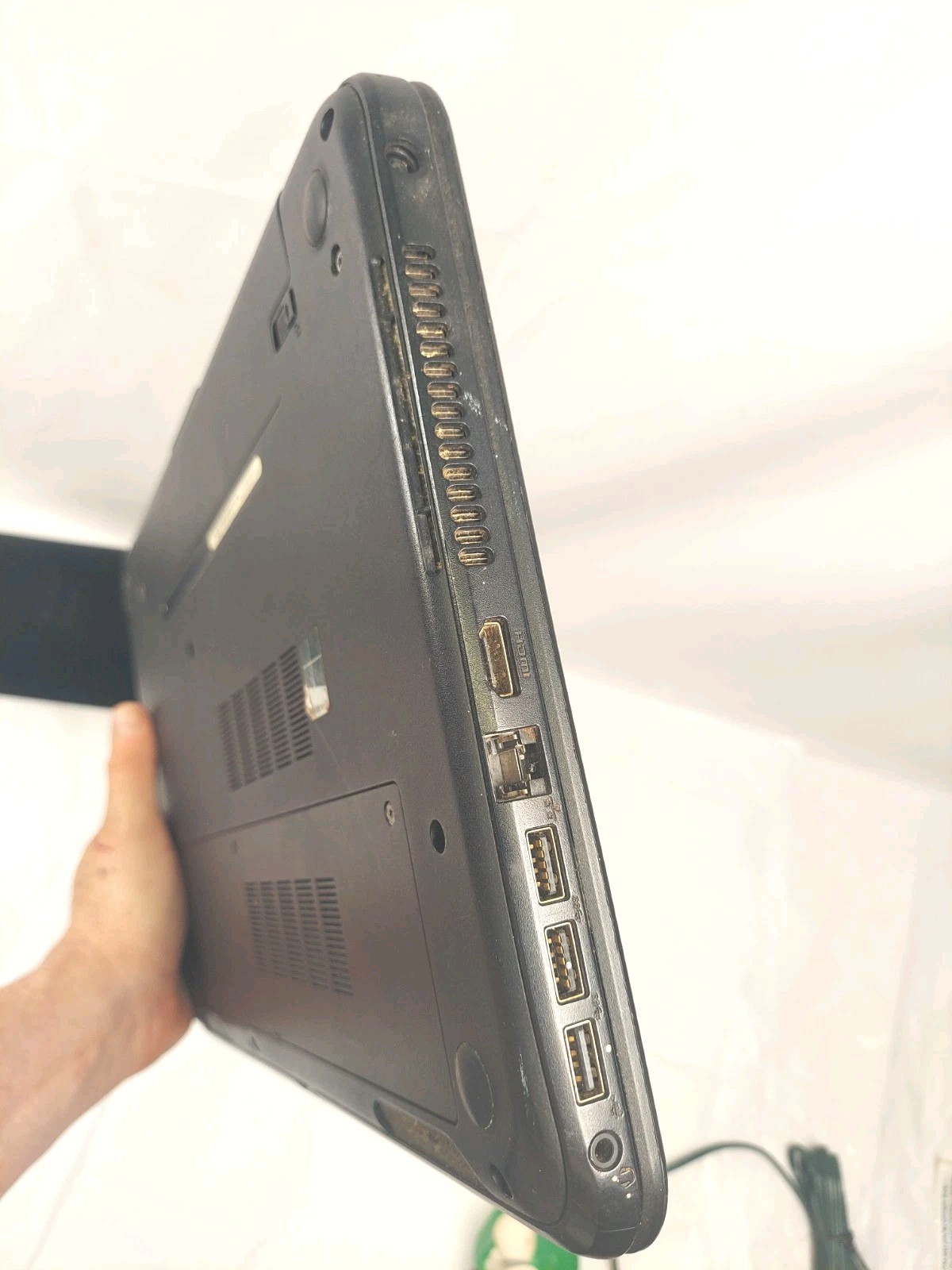 Dell Inspiron 15 3537 2010 INTEL CORE I5 Model P28f 8GB RAM NO DRIVE PARTS Only