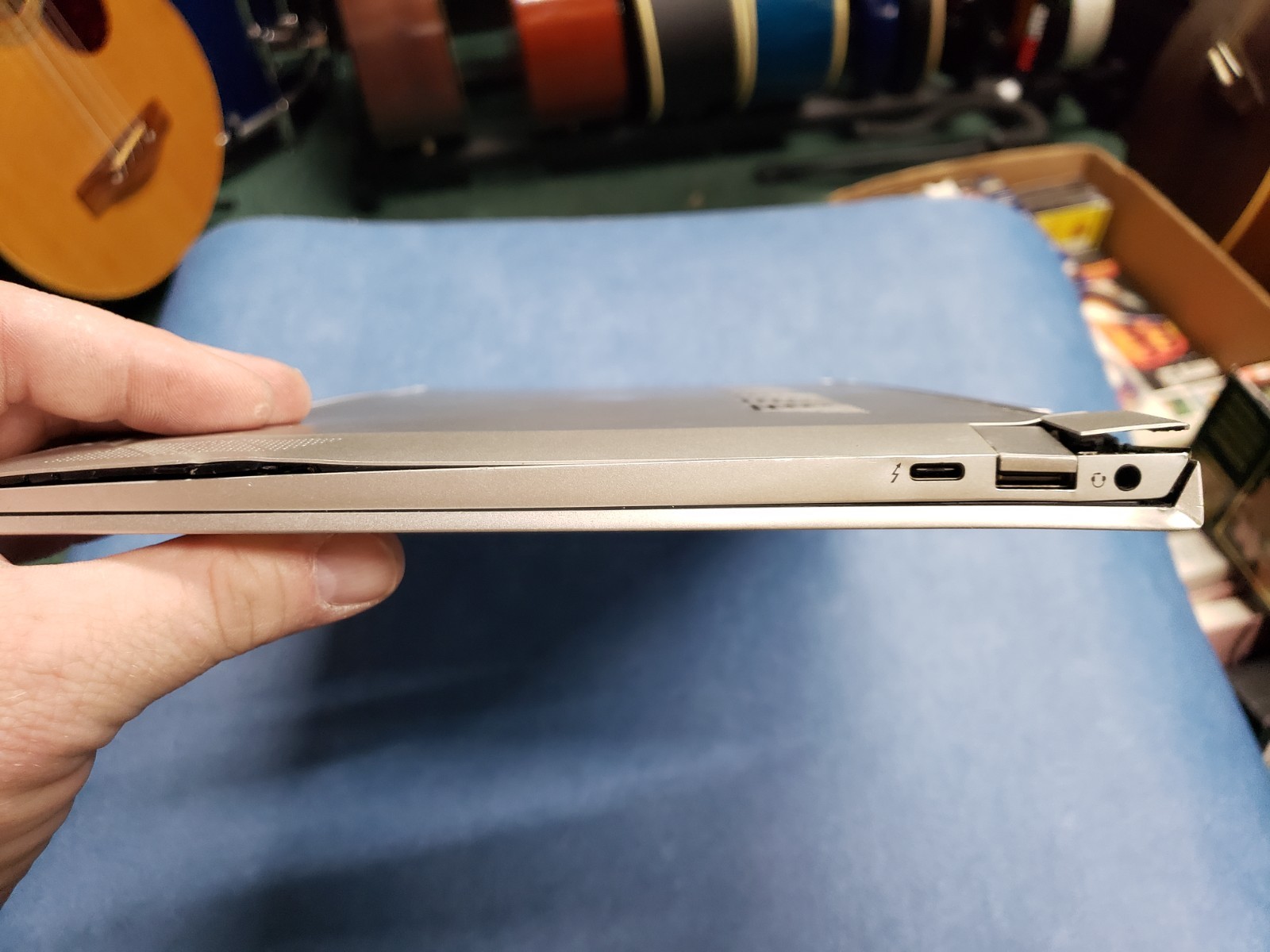 HP Envy 13-aq1013dx – pi7-1065g7 @ 1.30ghz 8gb ram parts damaged please read