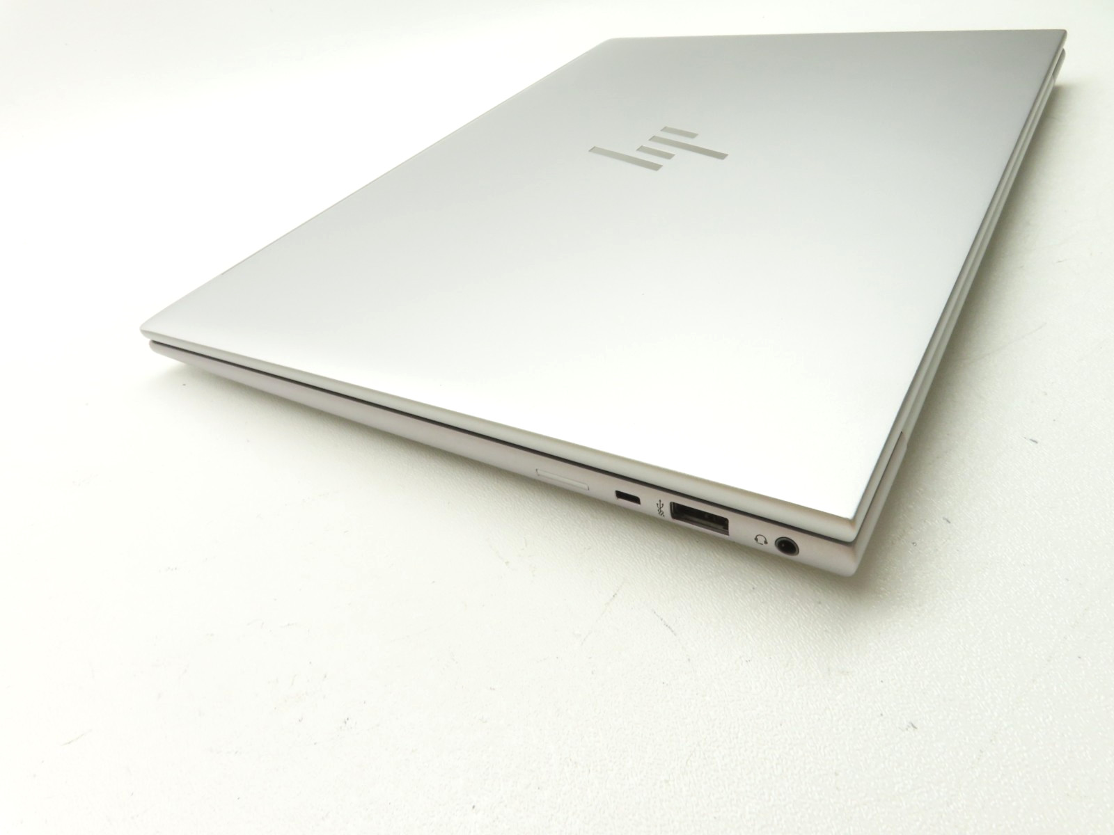 HP EliteBook 840 G10 14″ Intel Core i5-1345U 1.6GHz 16GB RAM 256GB SSD WTY 12/26