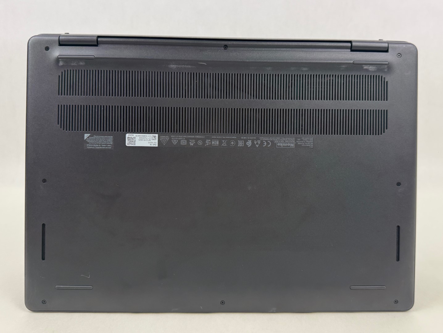 Dell 16 DC16255 16″ 1920×1200 FHD+ Touch Ryzen 7 250 16GB 1TB SSD W11H Laptop