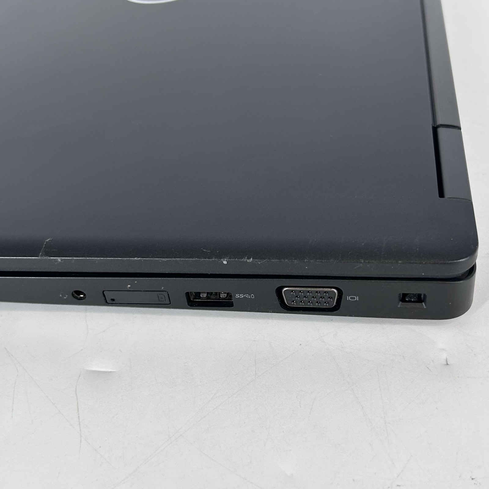 Dell Latitude 5591 15.6 Black FHD i7-8850H 2.60GHz 16GB 512GB SSD Very Good