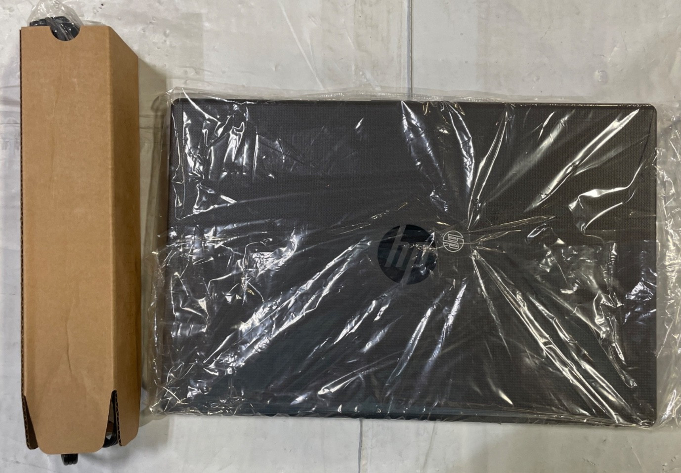 HP 250 G10 Core™ i5-1334U 256GB SSD 16GB 15.6″ (1920×1080) WIN11 DARK SILVER