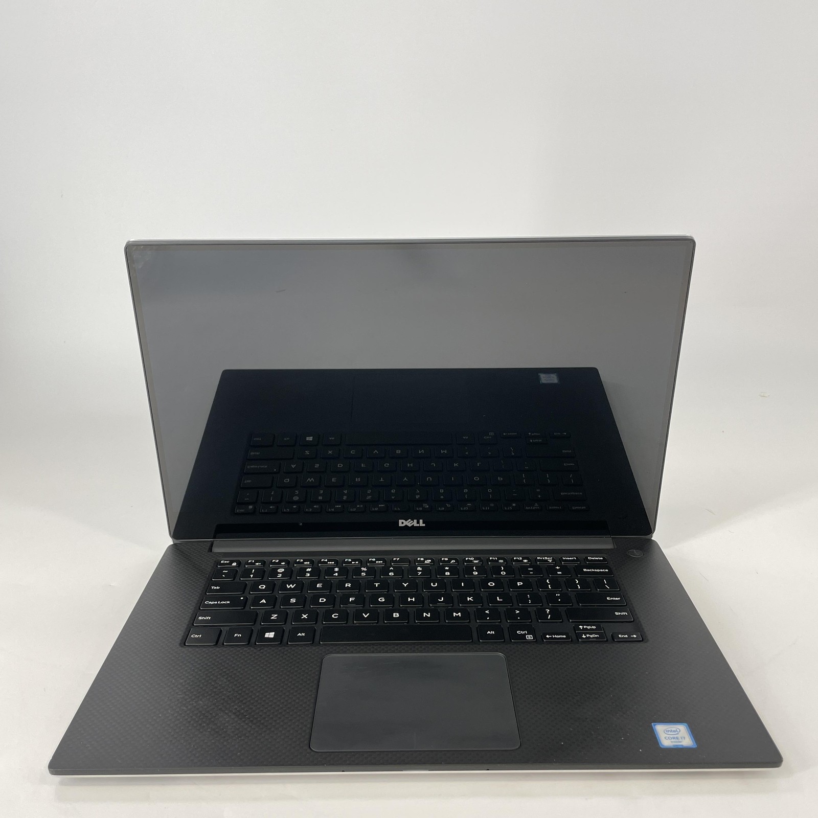 Dell XPS 15 9550 Gray 4K TOUCH i7-6700HQ 2.60GHz 16GB 1TB GTX 960M MAGENTA HUE