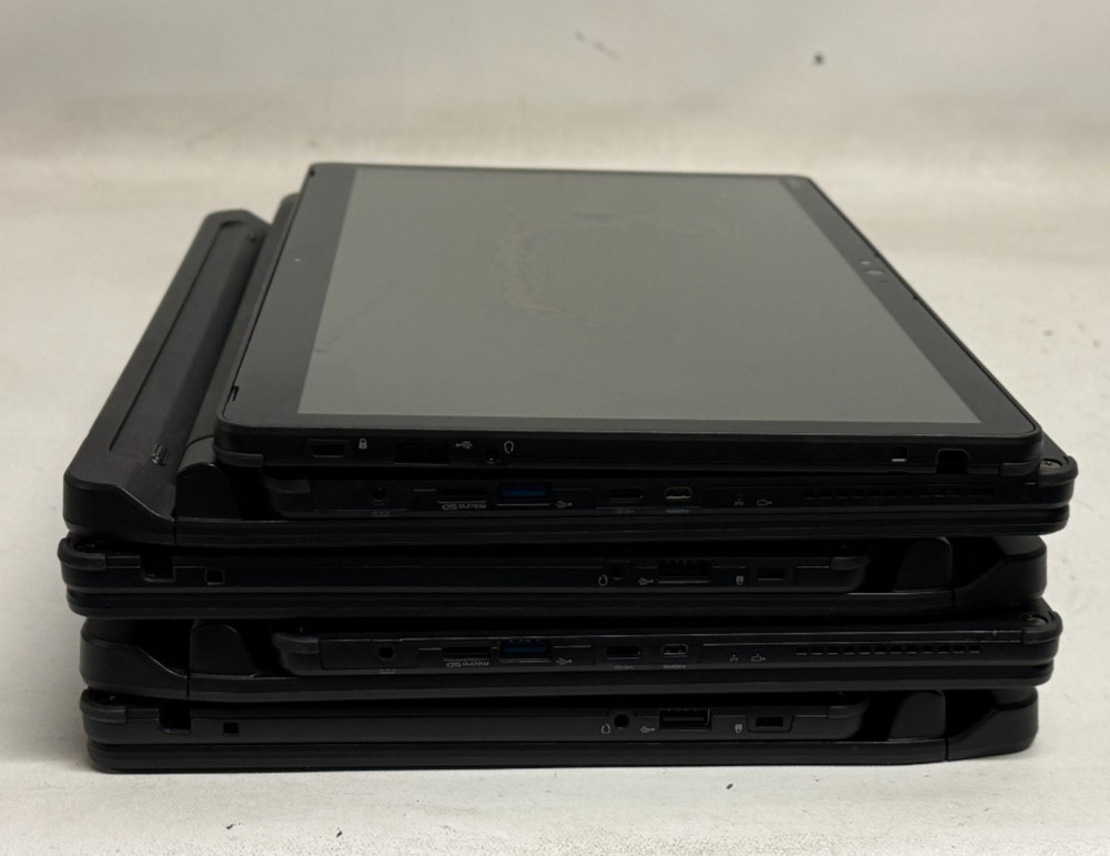 Fujitsu Stylistic Q738 13.3″ (i5-8350u – 8GB RAM – NO OS/HDD) – Lot of 5