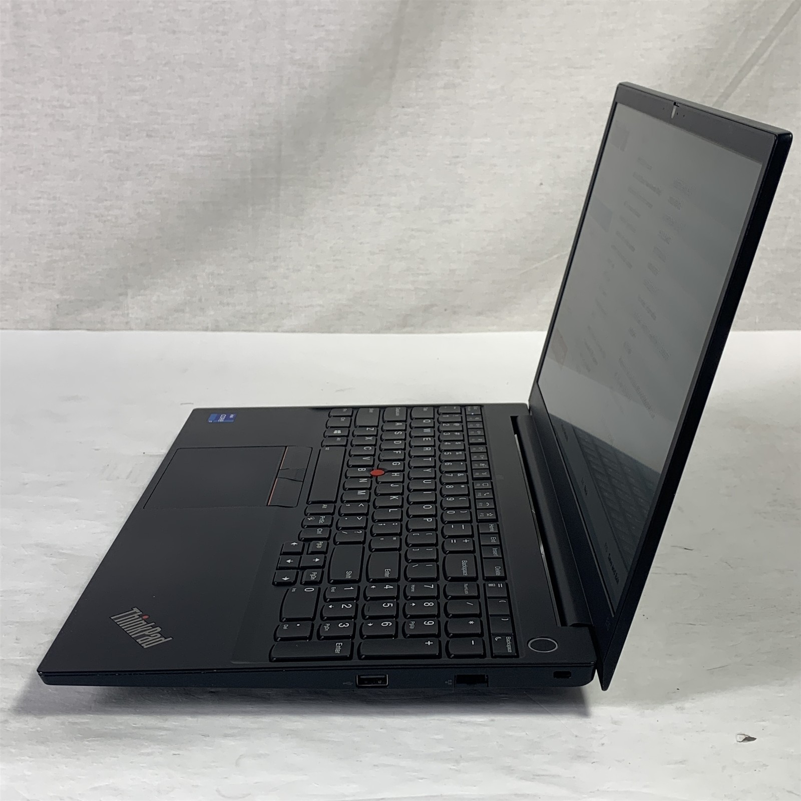 Lenovo ThinkPad E15 G2 15.6″ Quad Core i7-1165G7 2.8GHz 8GB 512GB SSD – Win11