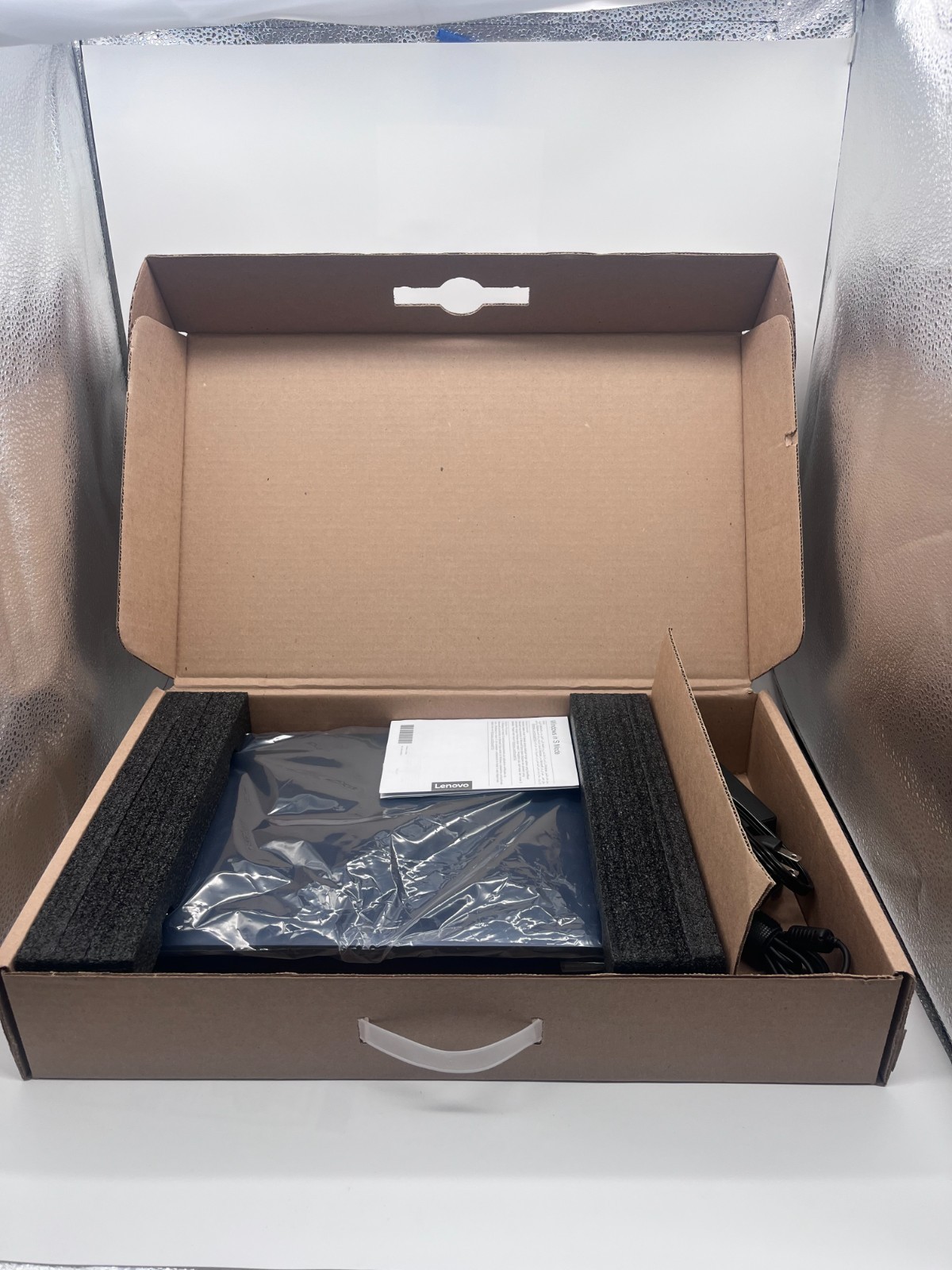 Lenovo IdeaPad 1 15.6″ Touch Ryzen 5 7520U 8GB 256GB SSD FHD Laptop