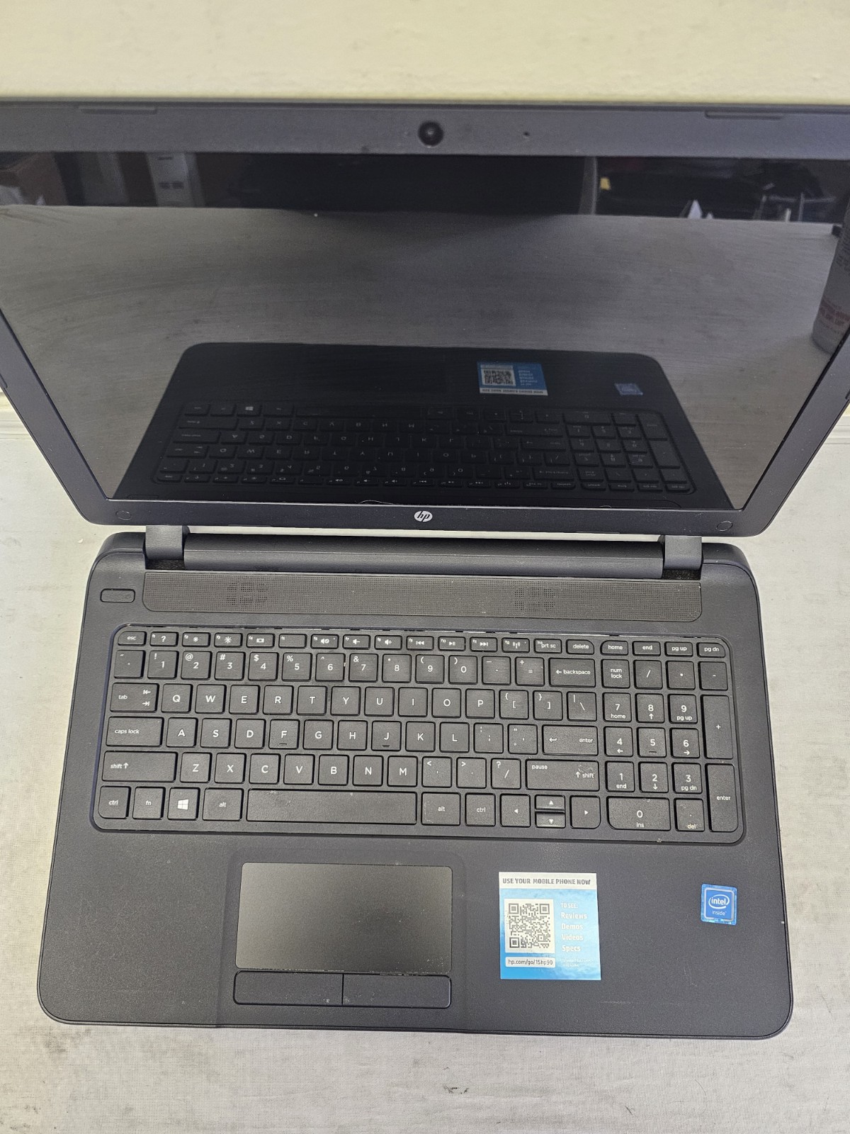 HP 15-f209wm Laptop – Intel Celeron N2840 – 4GB RAM – 500GB – BAD BATT – Win 10