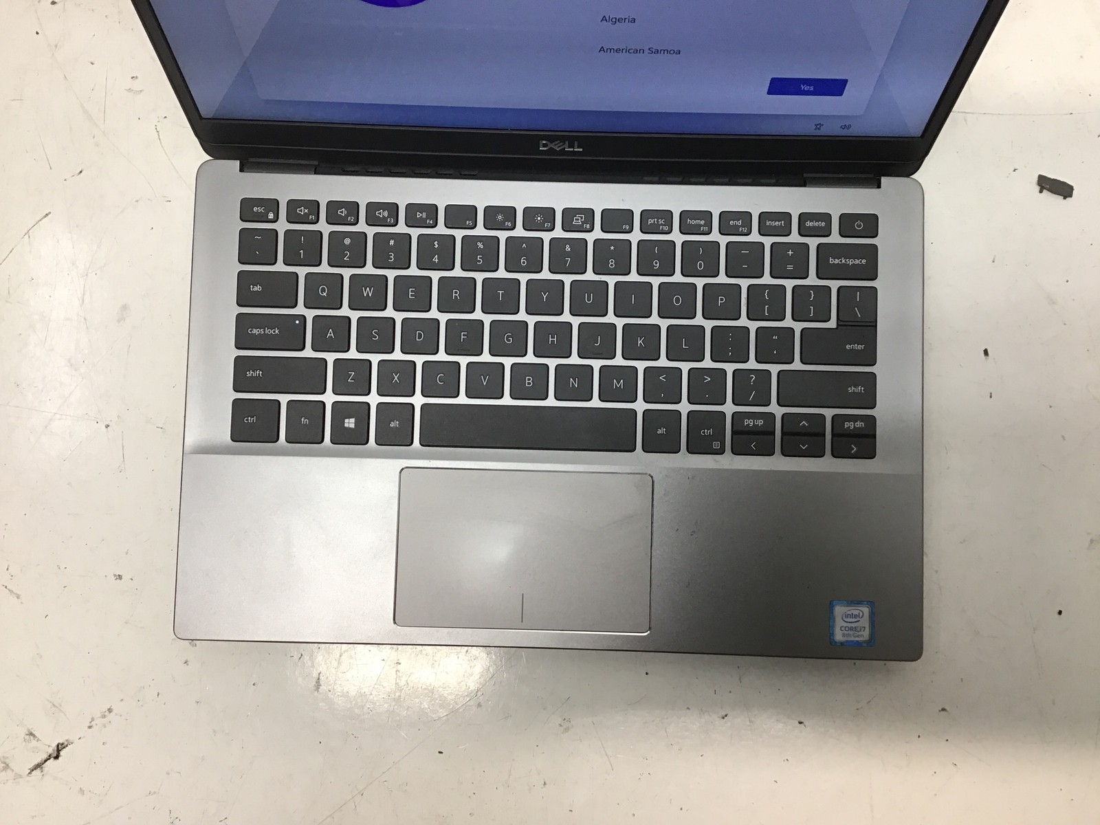Dell Latitude 3301 Intel Core i7-8565U 1.8GHz 8GB 512GB SSD Windows 11