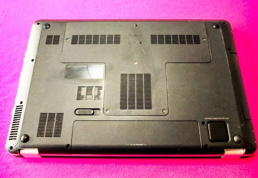 Burgundy HP Pavilion DV7-4000 Laptop