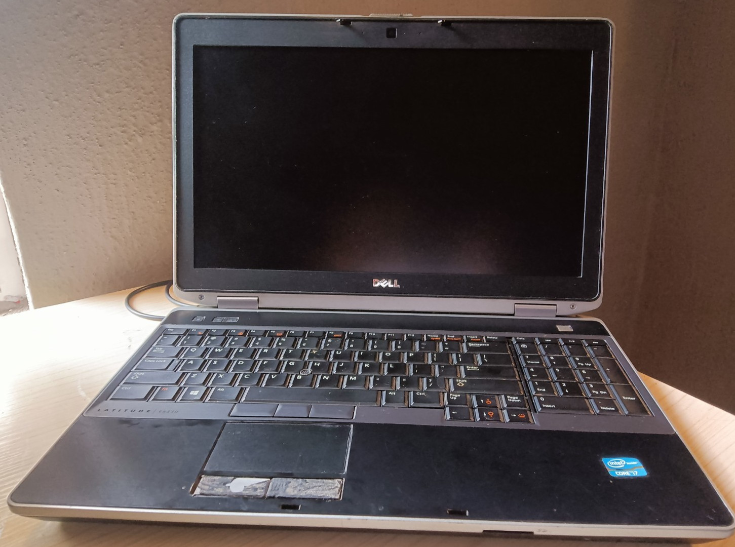 Used Dell Latitude E6530 | Intel i7 | 8GB RAM | 256GB HDD | 15.6” | Win 10 Pro