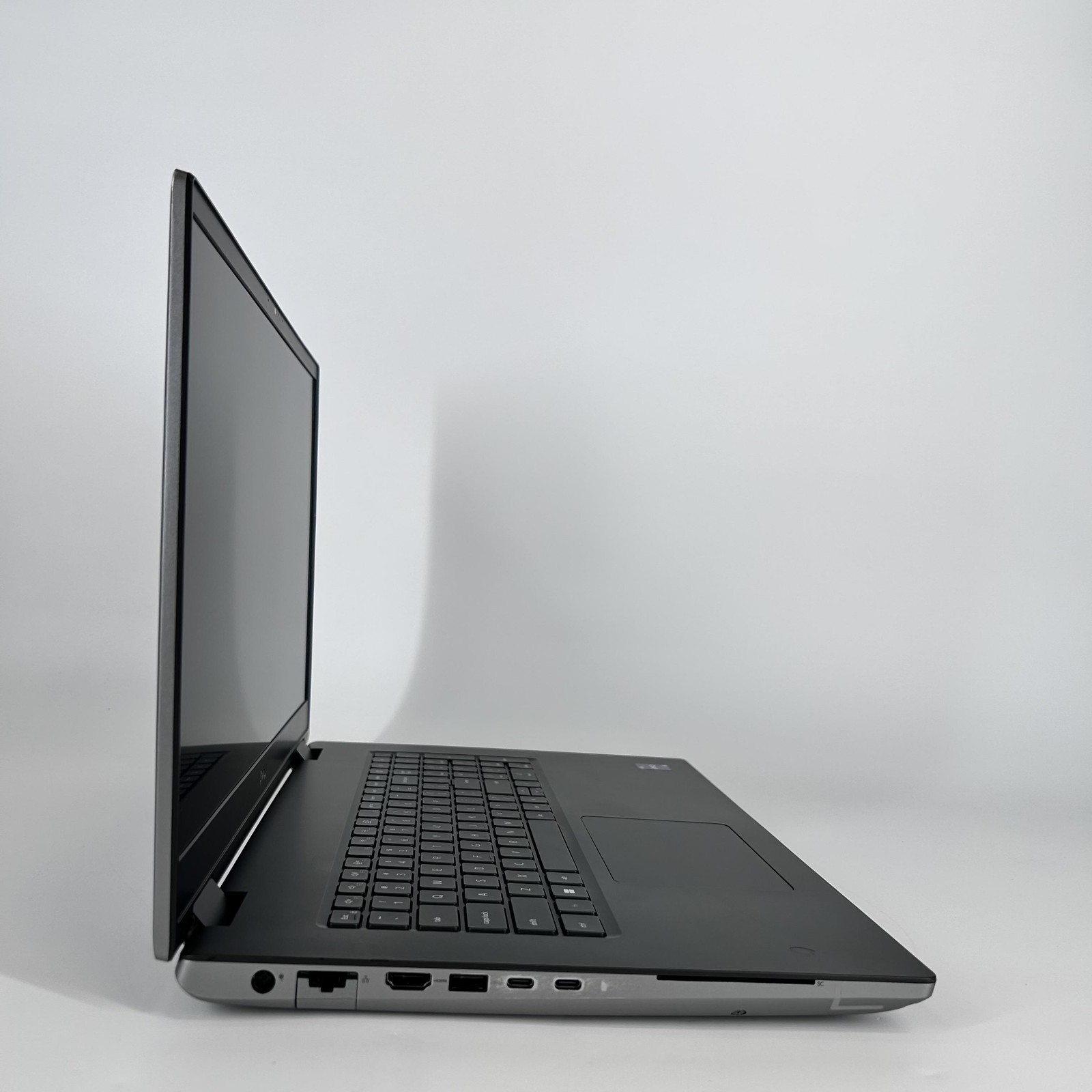 Dell Precision 7770 17.3 FHD 2.3 GHz i9-12950HX 32GB 512GB RTX A5500 FRAME SPLIT