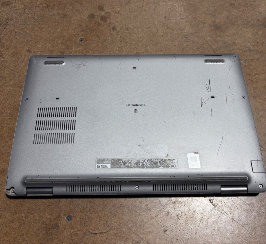 Dell Latitude 5520 15.6″ FHD i5-1145G7 16GB 256GB SSD No Charger/OS READ
