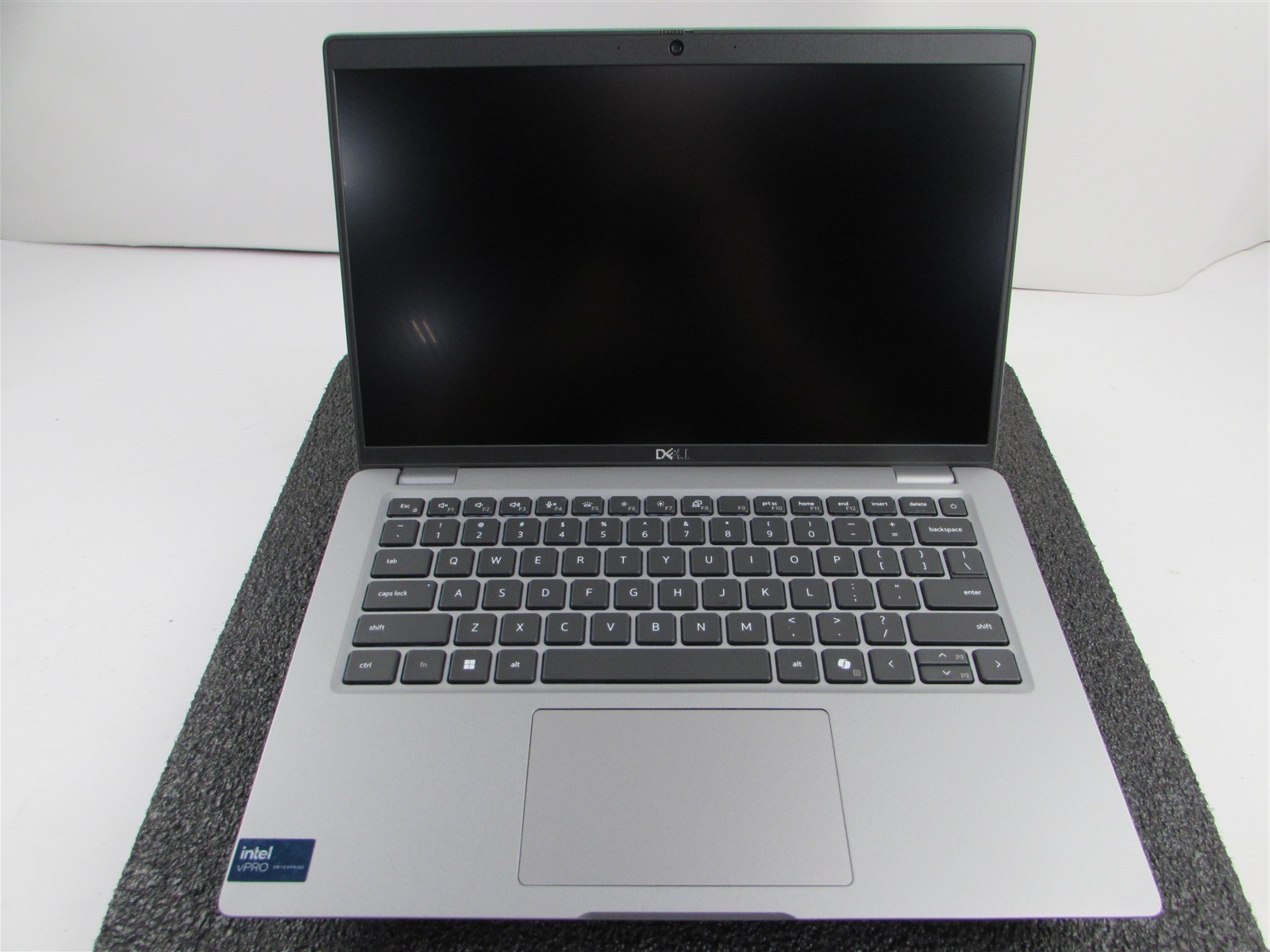 DELL LATITUDE 5450 1920X1080 FHD CORE ULTRA 5 135U 512GB SSD NO RAM NO O.S