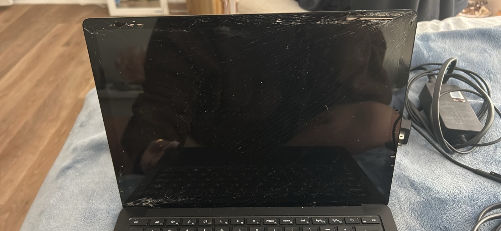 Microsoft Surface Laptop 3 13.5″ (256GB SSD, Intel Core i5 10th Gen., 3.70 GHz,