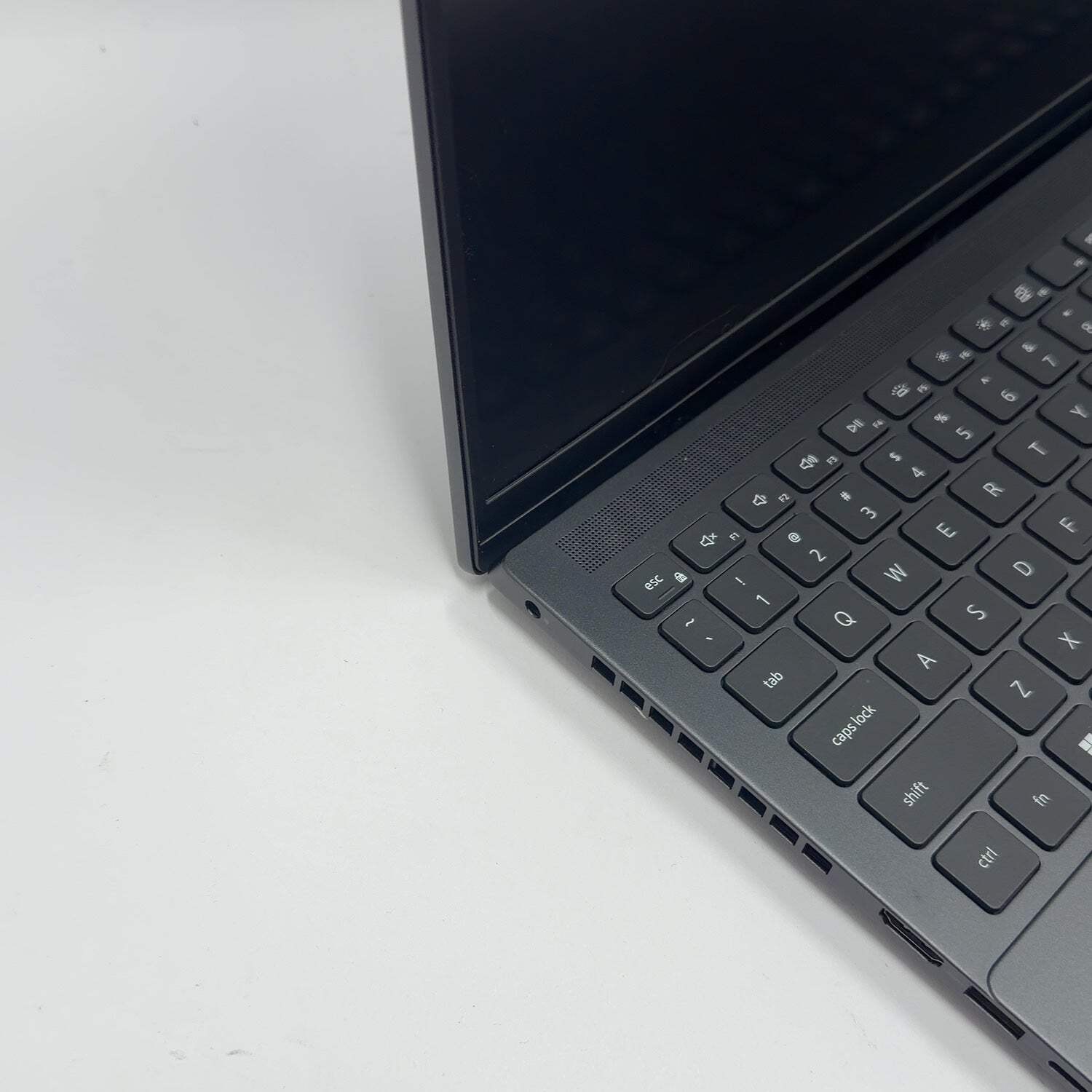 Broken Dell Vostro 16″ i7-12700HGeForce RTX 3050 Ti No OS No RAM No SSD READ