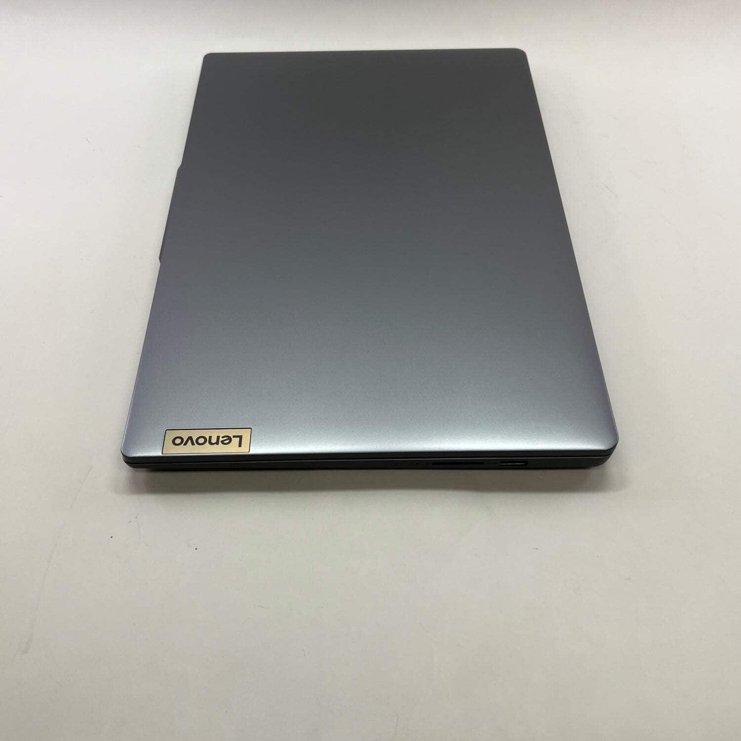 Lenovo IdeaPad Slim 3 15IAN8 15.6″ N100 800MHz 4GB RAM 128GB SSD