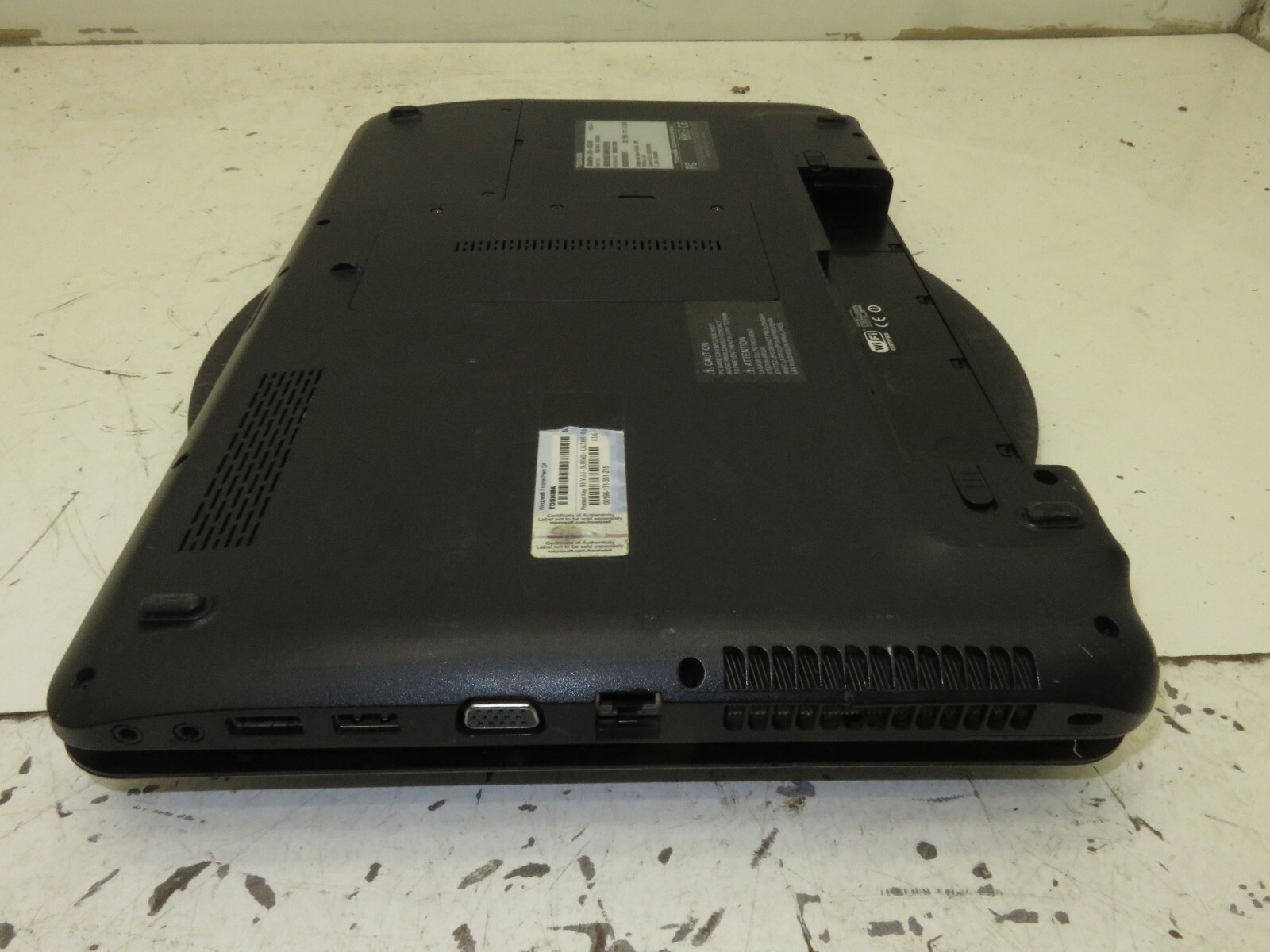 Toshiba Satellite L755-S5248 Laptop Intel Pentium B940 8GB Ram No HDD or Battery