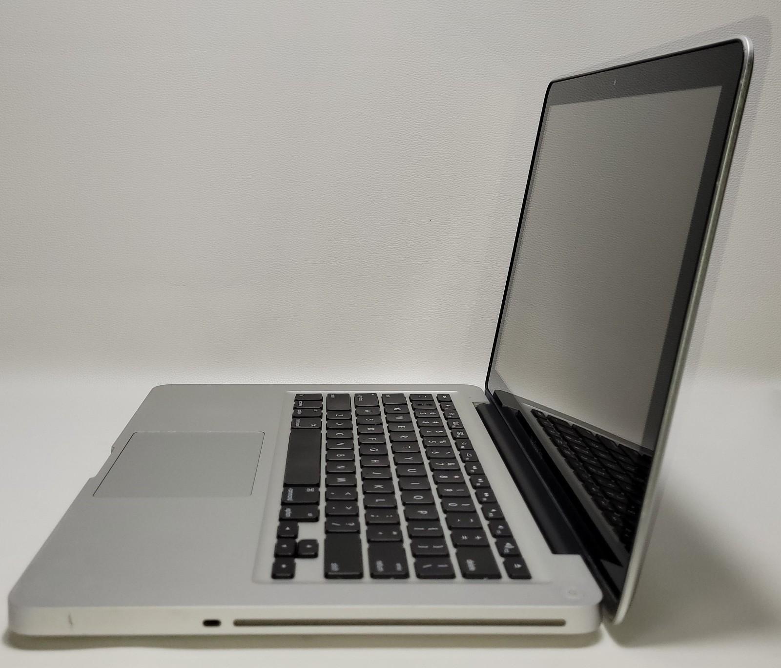 Macbook Pro A1278 i5-3210M 8GB 500GB ADAPTER (UID ATB6C6EE45)