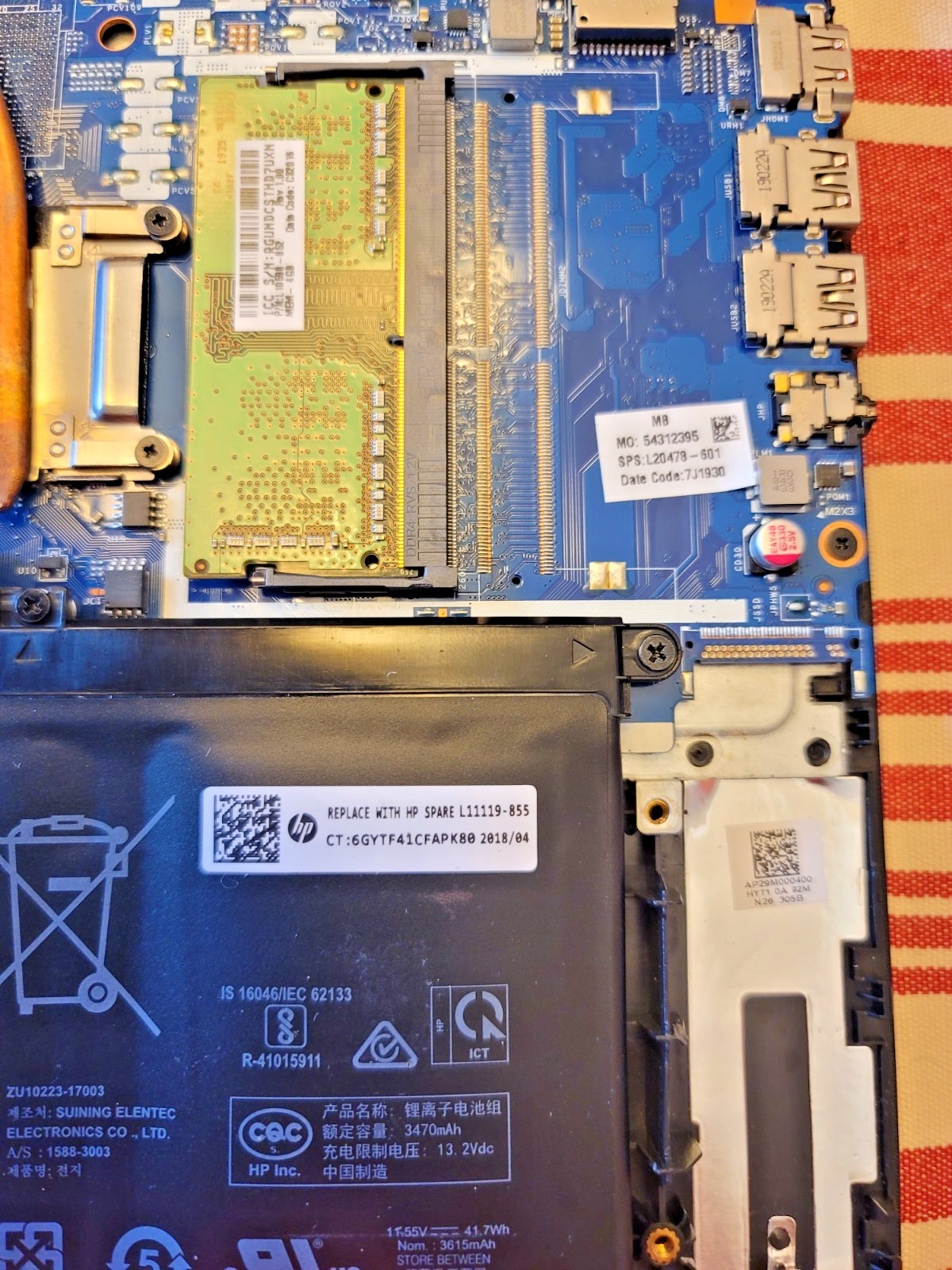 HP 15-db0xxx 14″ AMD A6-9225 Radeon R4 2.6GHz, 4GB RAM, 160GB HDD, Windows11 Pro