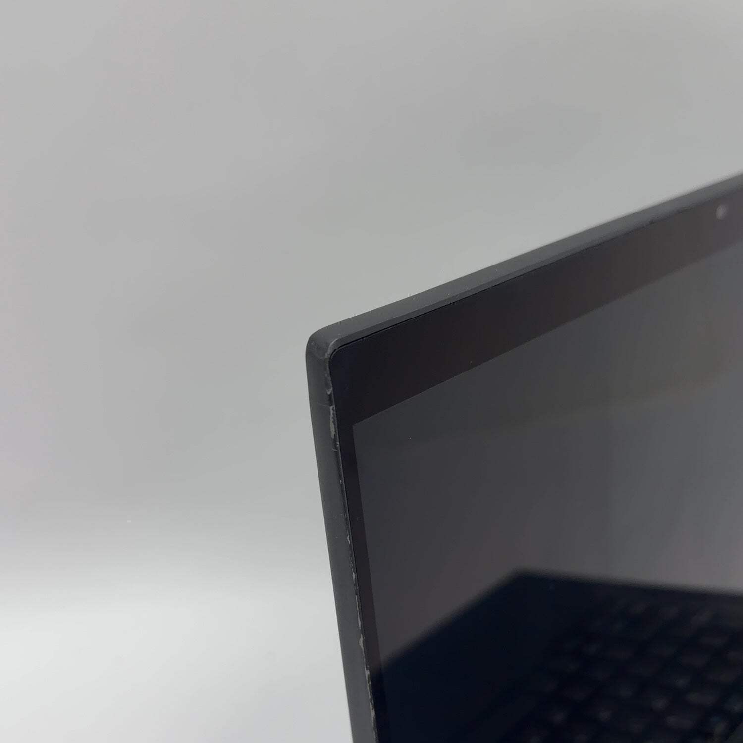 Dell Latitude 7390 2-in-1 13.3″ Core i7-8650U 1.9GHz 16GB RAM 512GB SSD