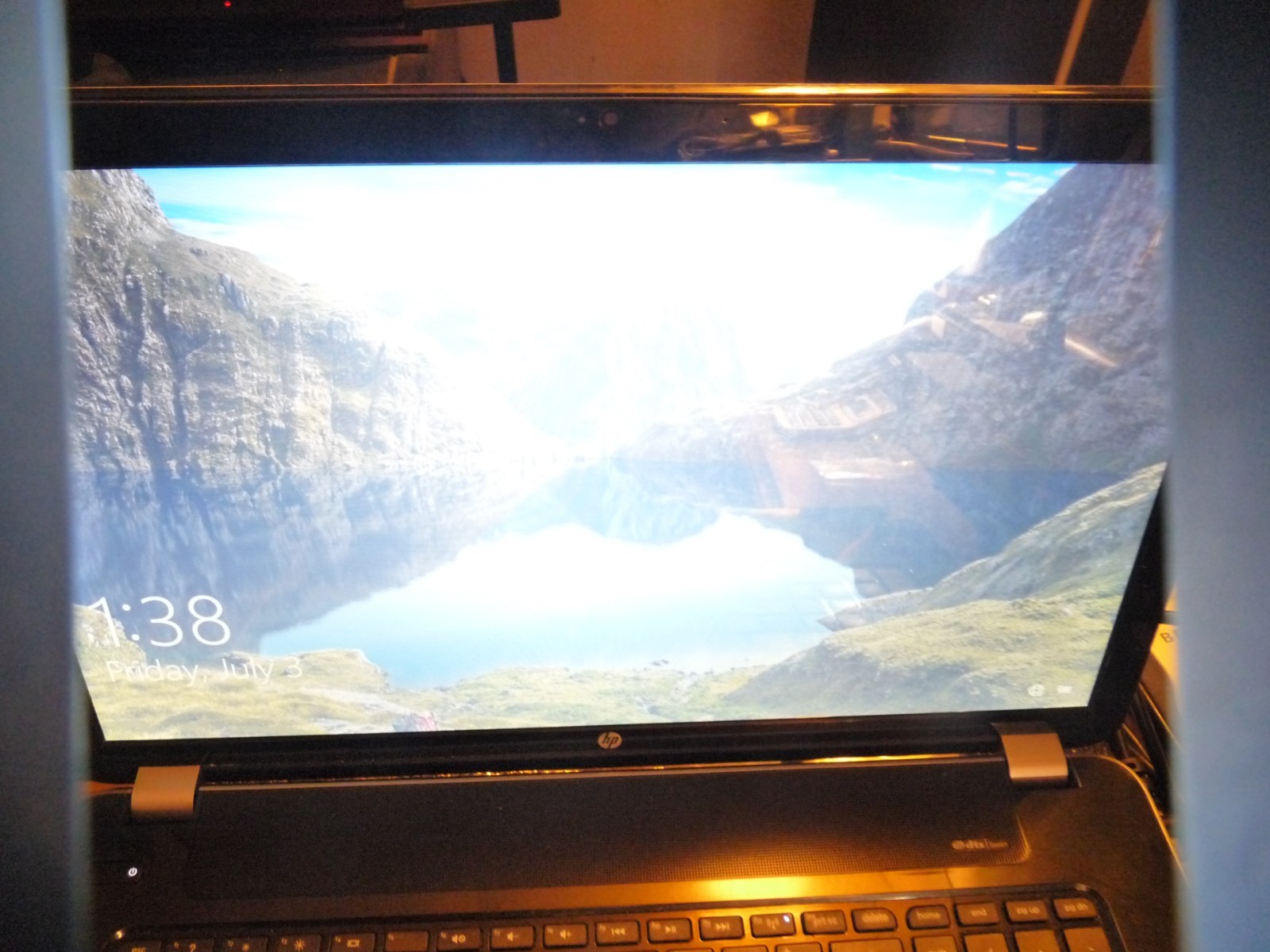 HP Pavilion 17-E117DX 8 GB RAM, 500 GB HDD, CORE I3 (as is) read description