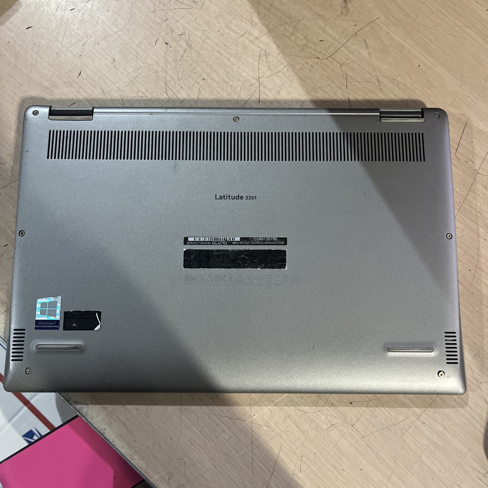 DELL LATITUDE 3301 INTEL CORE I7-8565U 8GB RAM NO HD