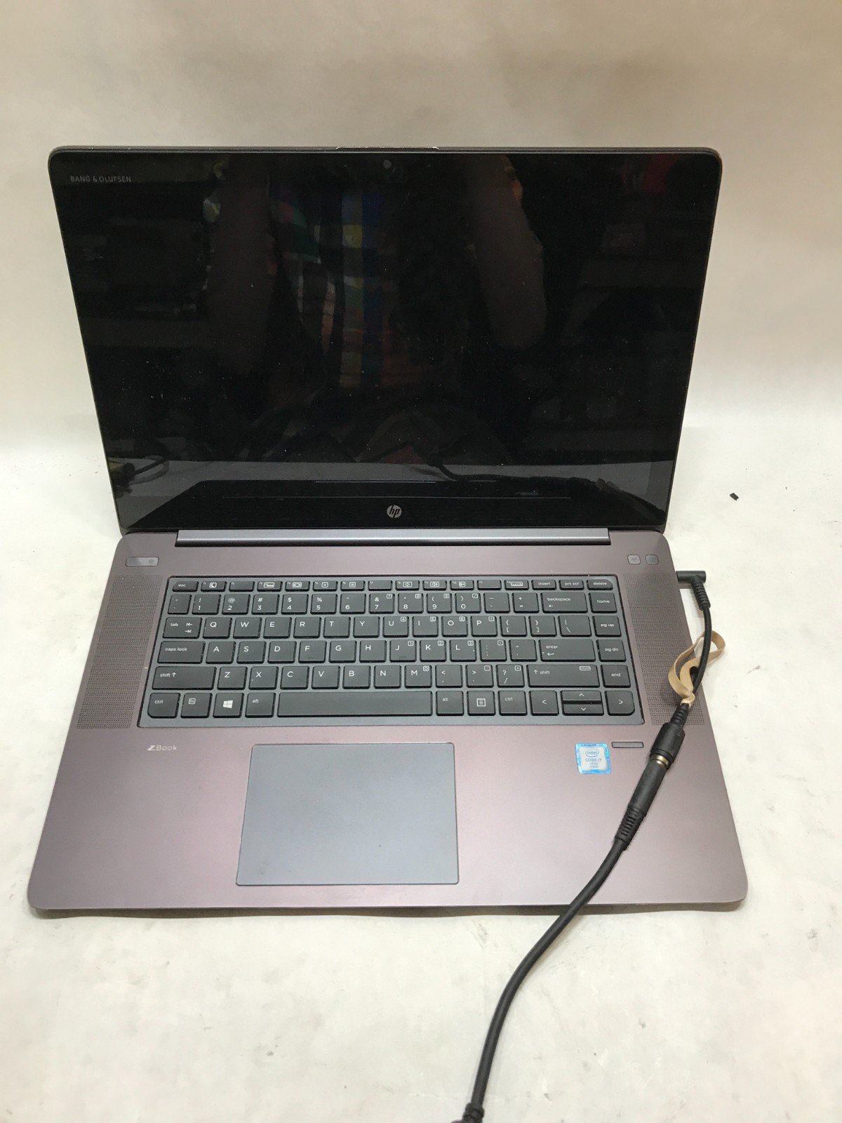 HP ZBook Studio G3 15″ Intel Core i7 NO RAM NO SSD/OS For Parts READ DESC – DW