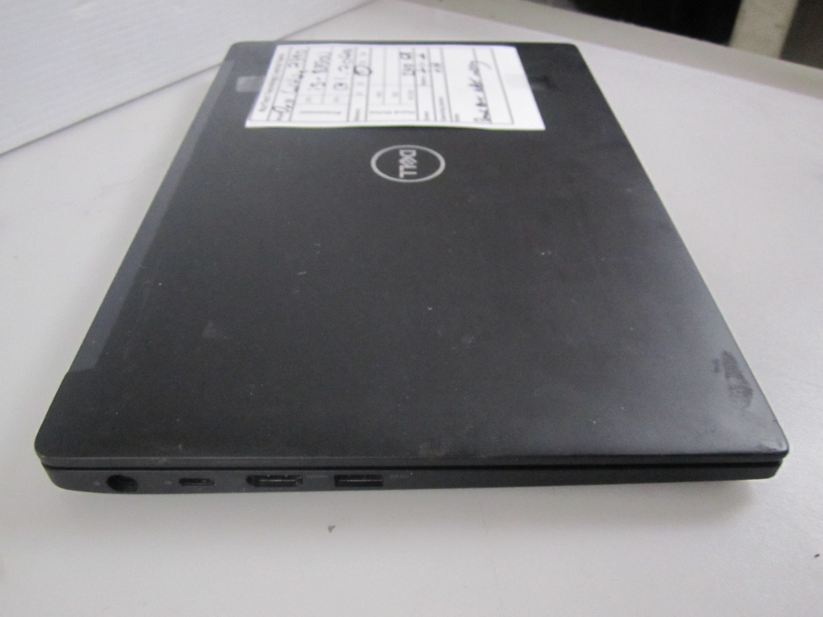 Dell Latitude 7390 i5-8350U 1.70Ghz 16GB 240M2SSD Laptop NO OS w/AC READ