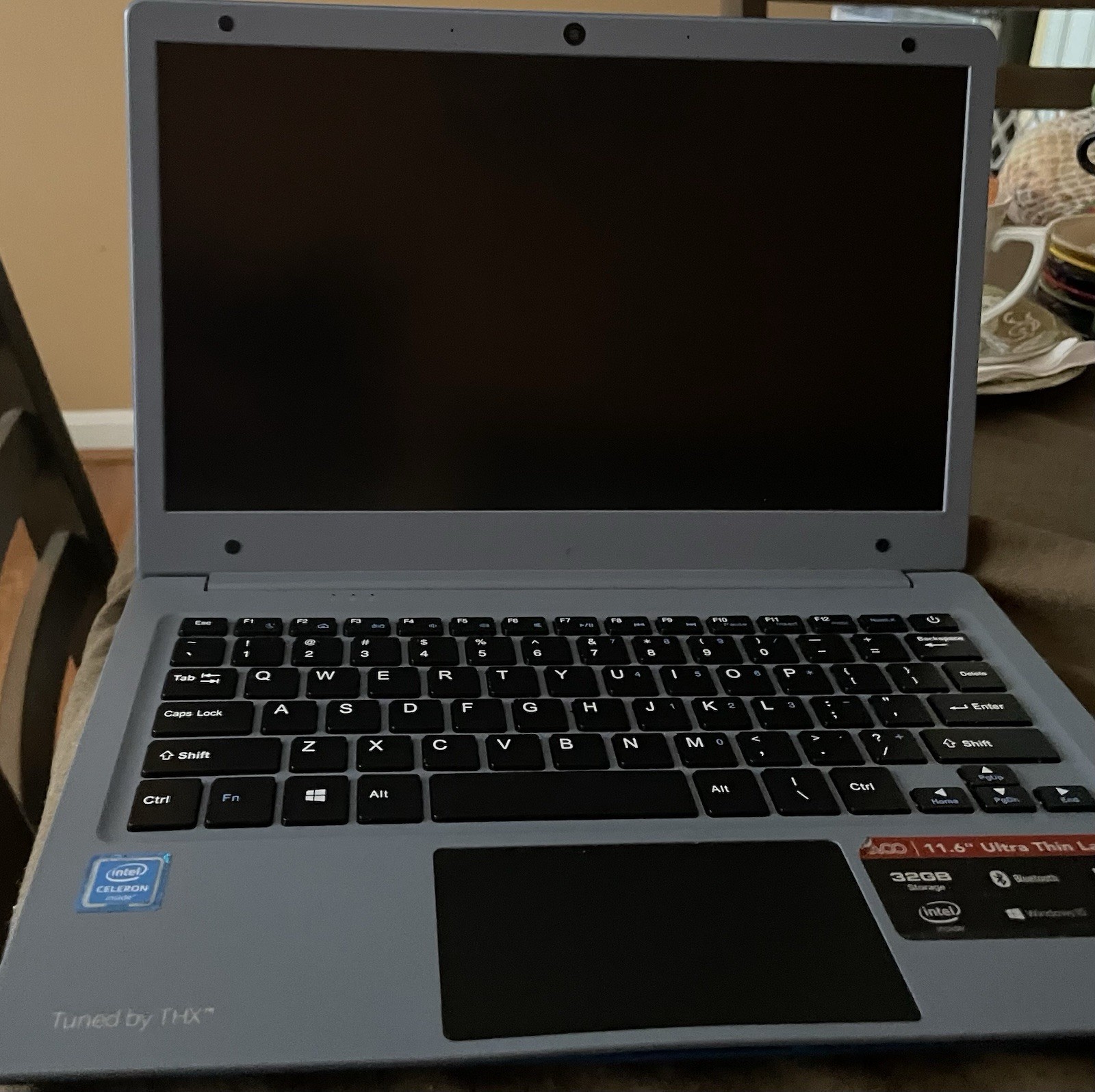 EVOO EV-C-116-5-BL 11.6″(32GB SSD,AMD A4-9120, 1.50GHz, 2GB) Laptop – Blue