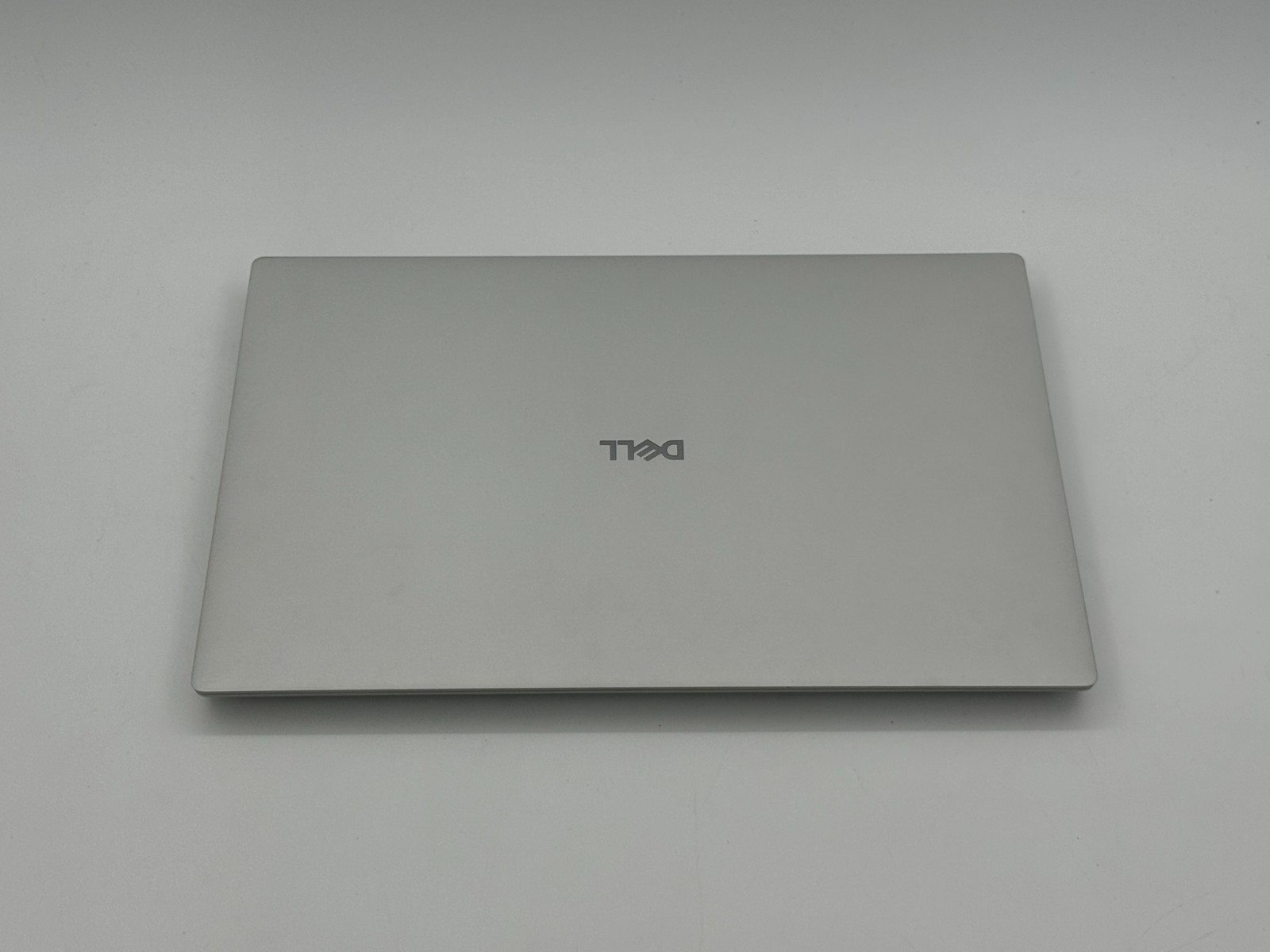 Dell Premium 14.5″ 3.2K OLED Touch Laptop Intel Ultra 7 255H 32GB 1TB SSD