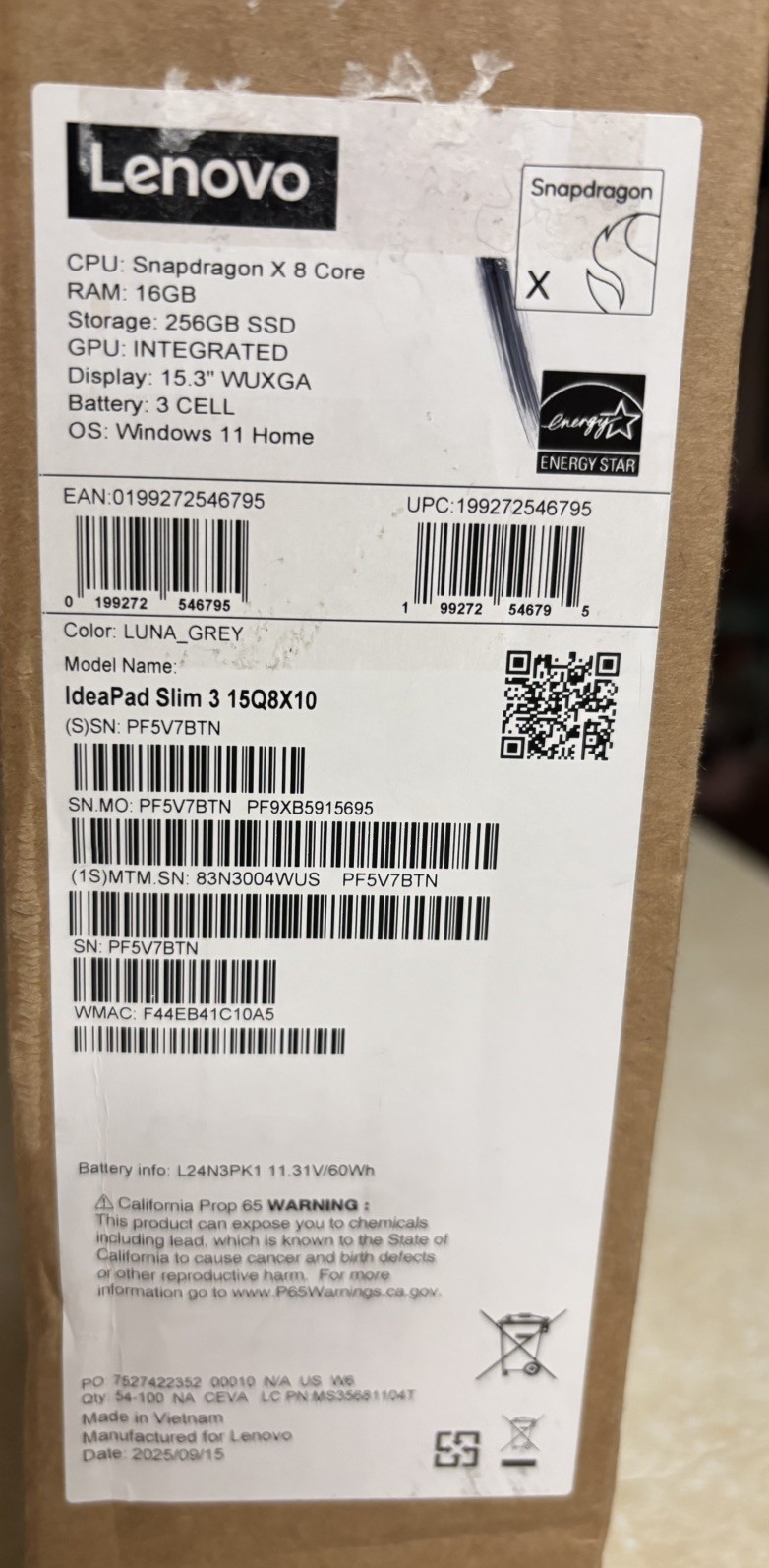 Lenovo IdeaPad Slim 3 15Q8X10 15.3″ Snapdragon X 8-Core 16GB RAM 256GB SSD