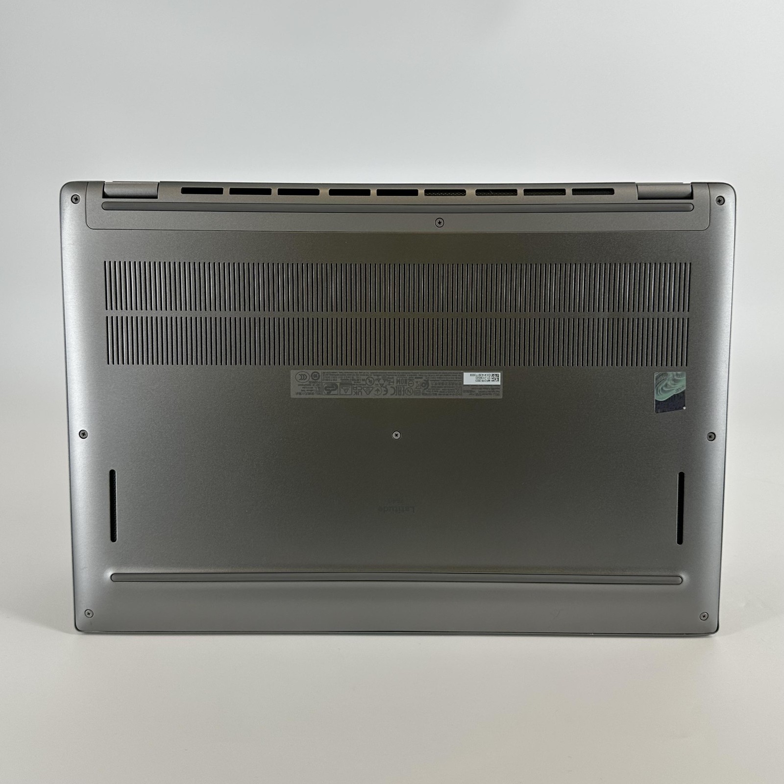 Dell Latitude 7640 16 Gray FHD+ 1.6 GHz i5-1345U 16GB 256GB SSD Good