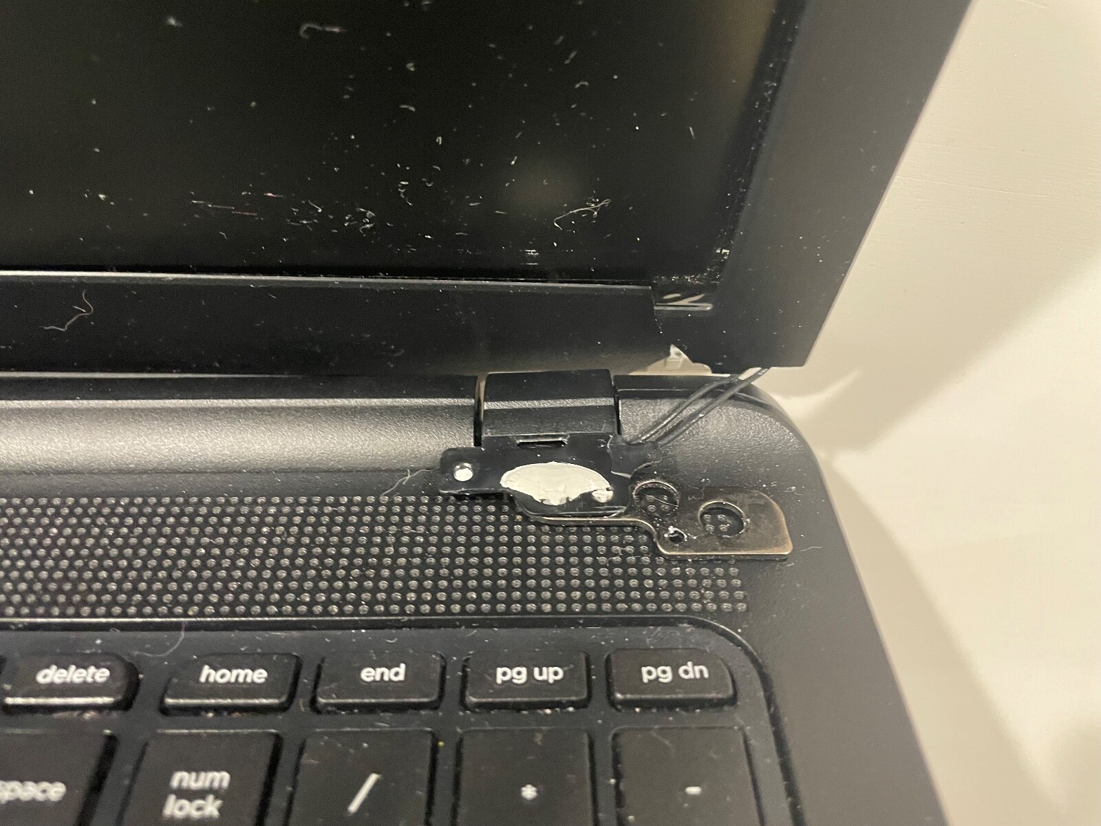 HP 350 G1 15.6″ Laptop i7 4500U 2.40GHz 16GB RAM 120GB SSD Bad Hinge